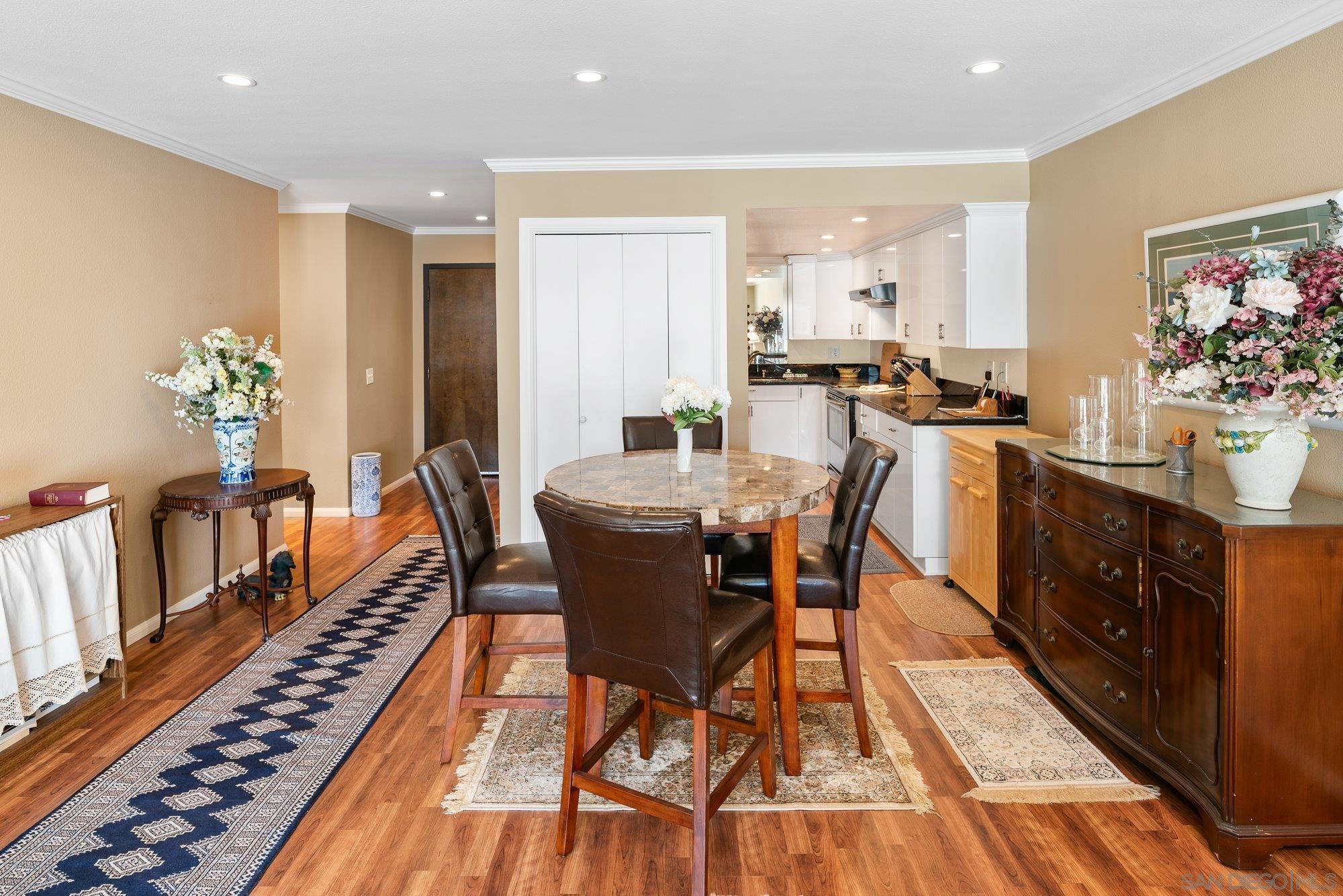 Detail Gallery Image 15 of 38 For 5366  La Jolla Blvd  203c,  La Jolla,  CA 92037 - 1 Beds | 1 Baths