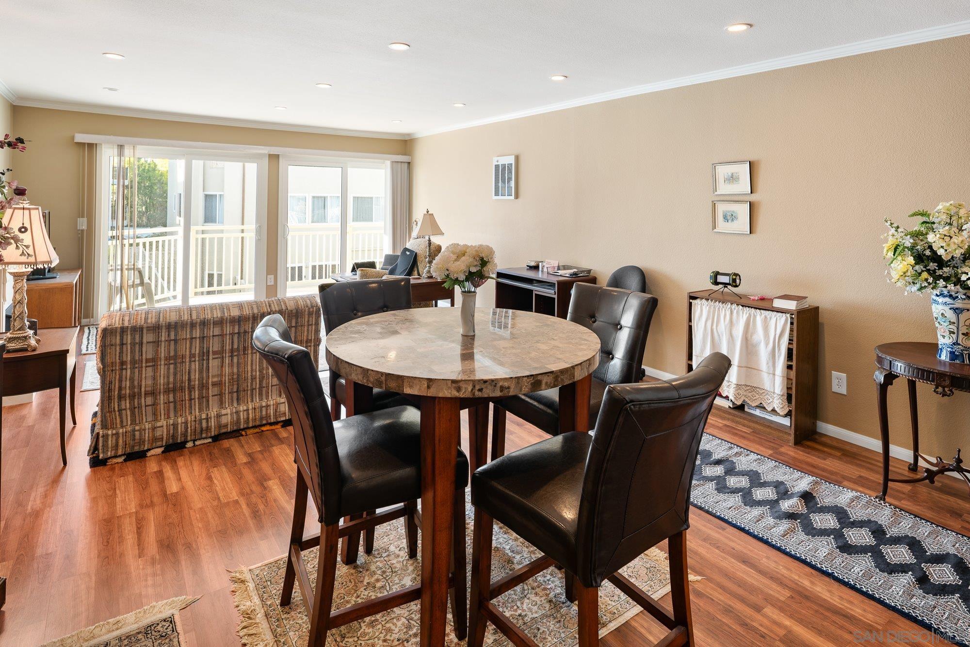 Detail Gallery Image 3 of 38 For 5366  La Jolla Blvd  203c,  La Jolla,  CA 92037 - 1 Beds | 1 Baths