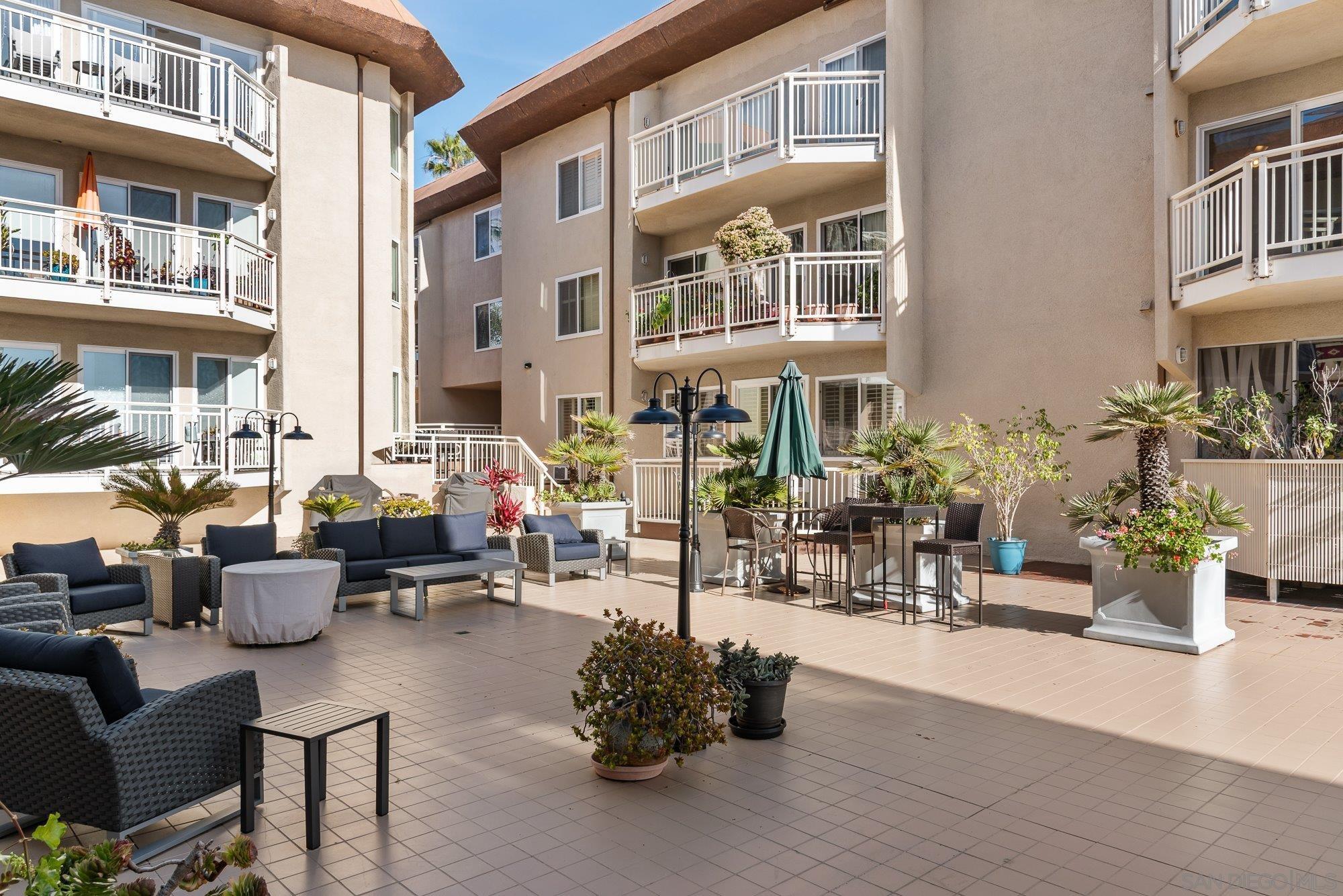 Detail Gallery Image 30 of 38 For 5366  La Jolla Blvd  203c,  La Jolla,  CA 92037 - 1 Beds | 1 Baths