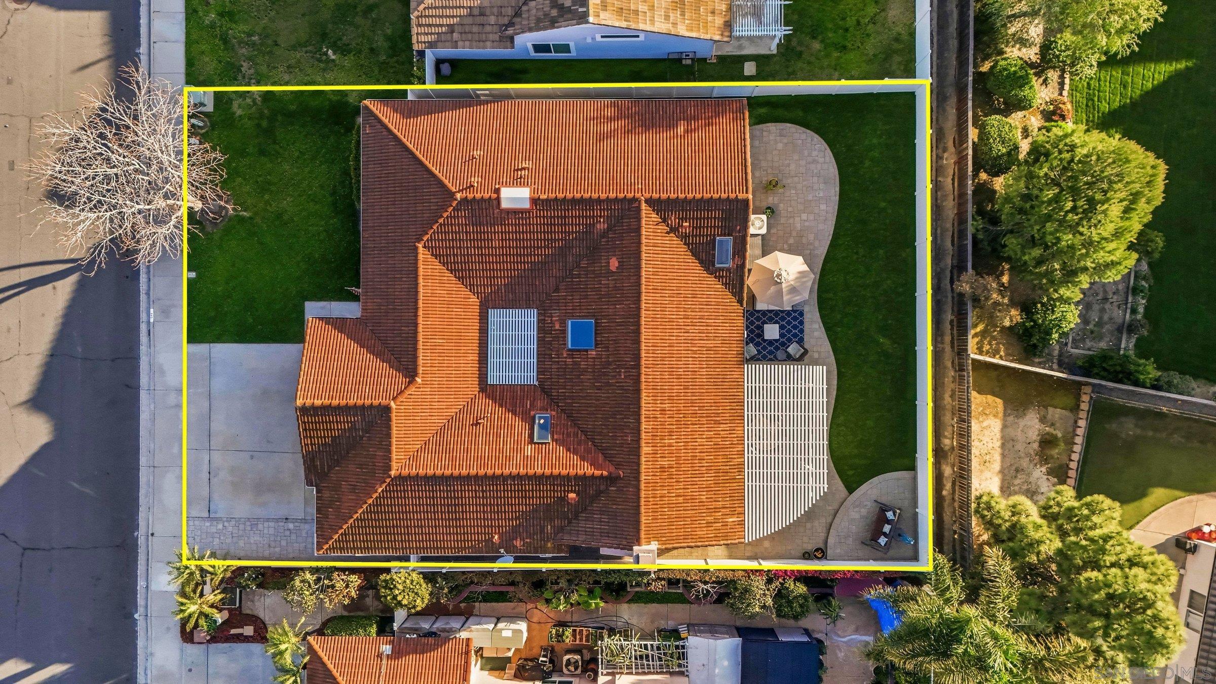 Detail Gallery Image 28 of 36 For 849  Muirfield Drive, Oceanside,  CA 92058 - 5 Beds | 2/1 Baths