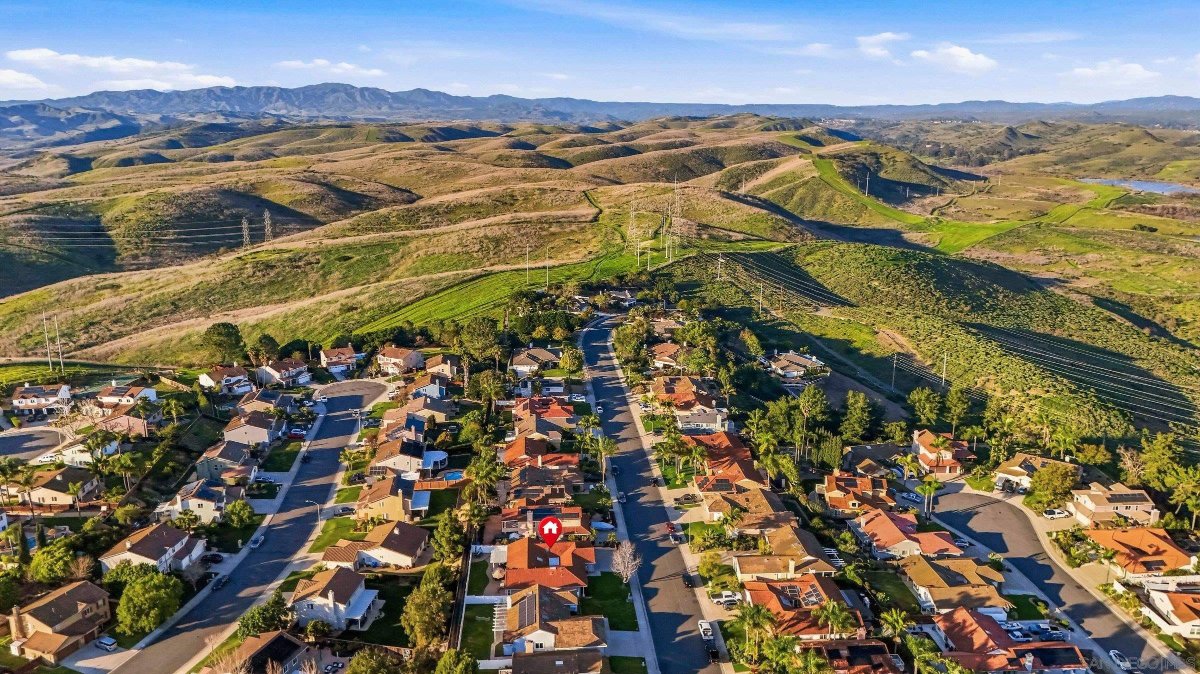 Detail Gallery Image 32 of 36 For 849  Muirfield Drive, Oceanside,  CA 92058 - 5 Beds | 2/1 Baths