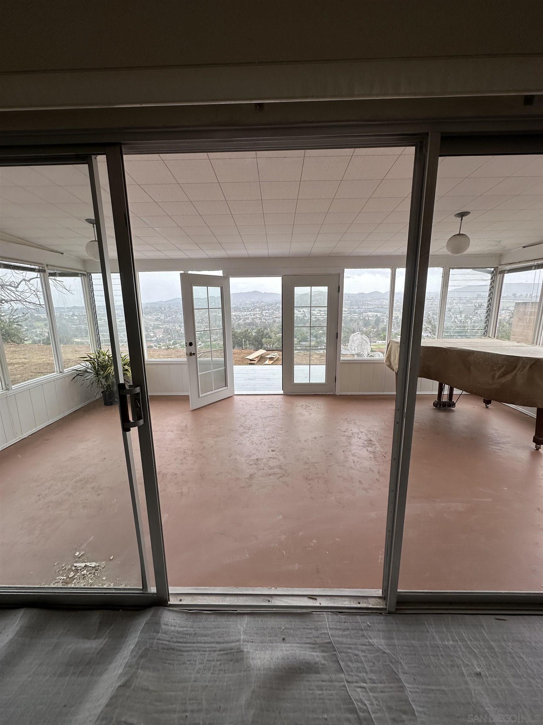 Detail Gallery Image 6 of 30 For 3246  Grand Ave, San Marcos,  CA 92078 - 3 Beds | 2 Baths