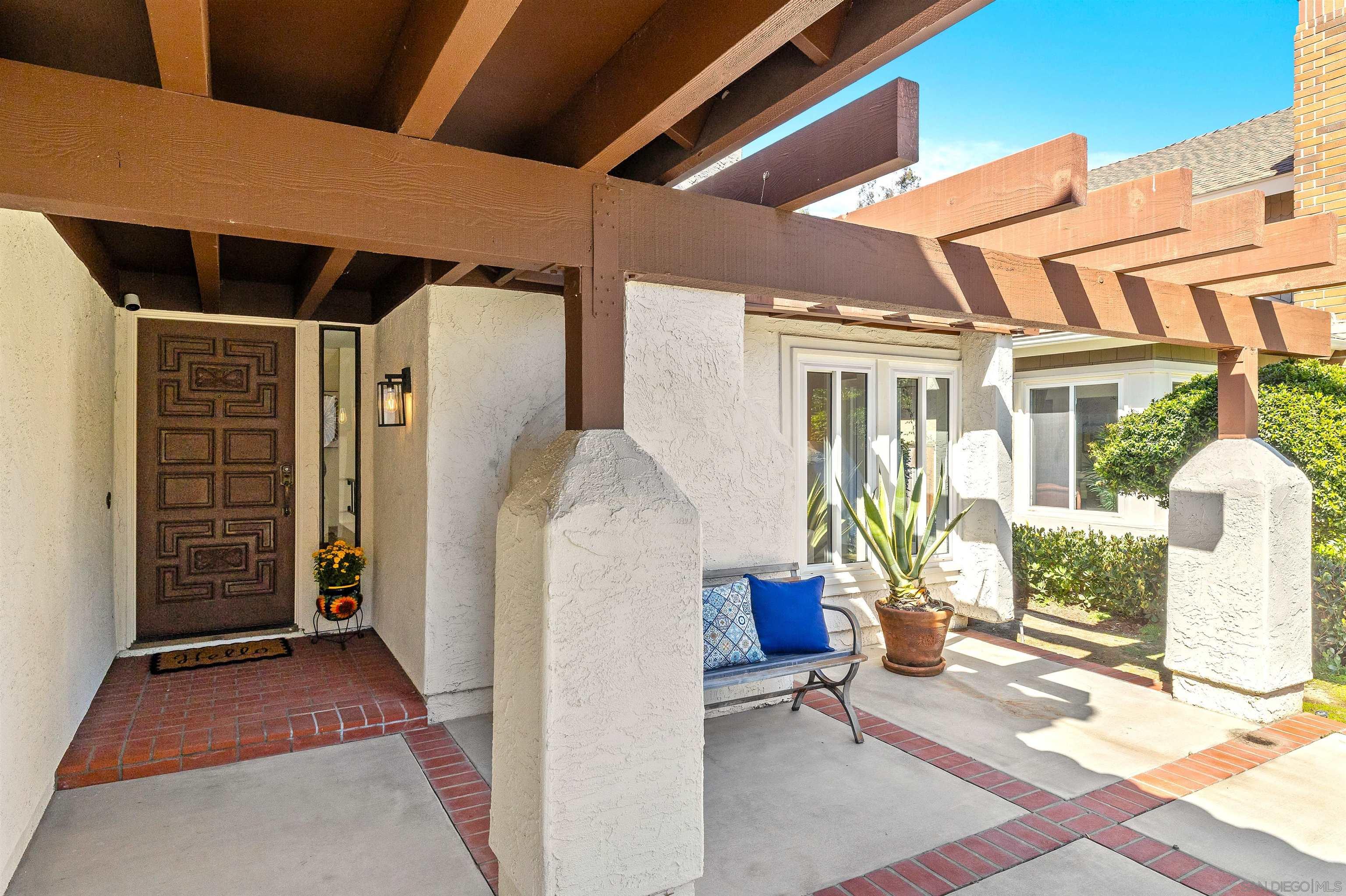 Detail Gallery Image 3 of 25 For 3426  Millikin Ave, San Diego,  CA 92122 - 4 Beds | 2/1 Baths