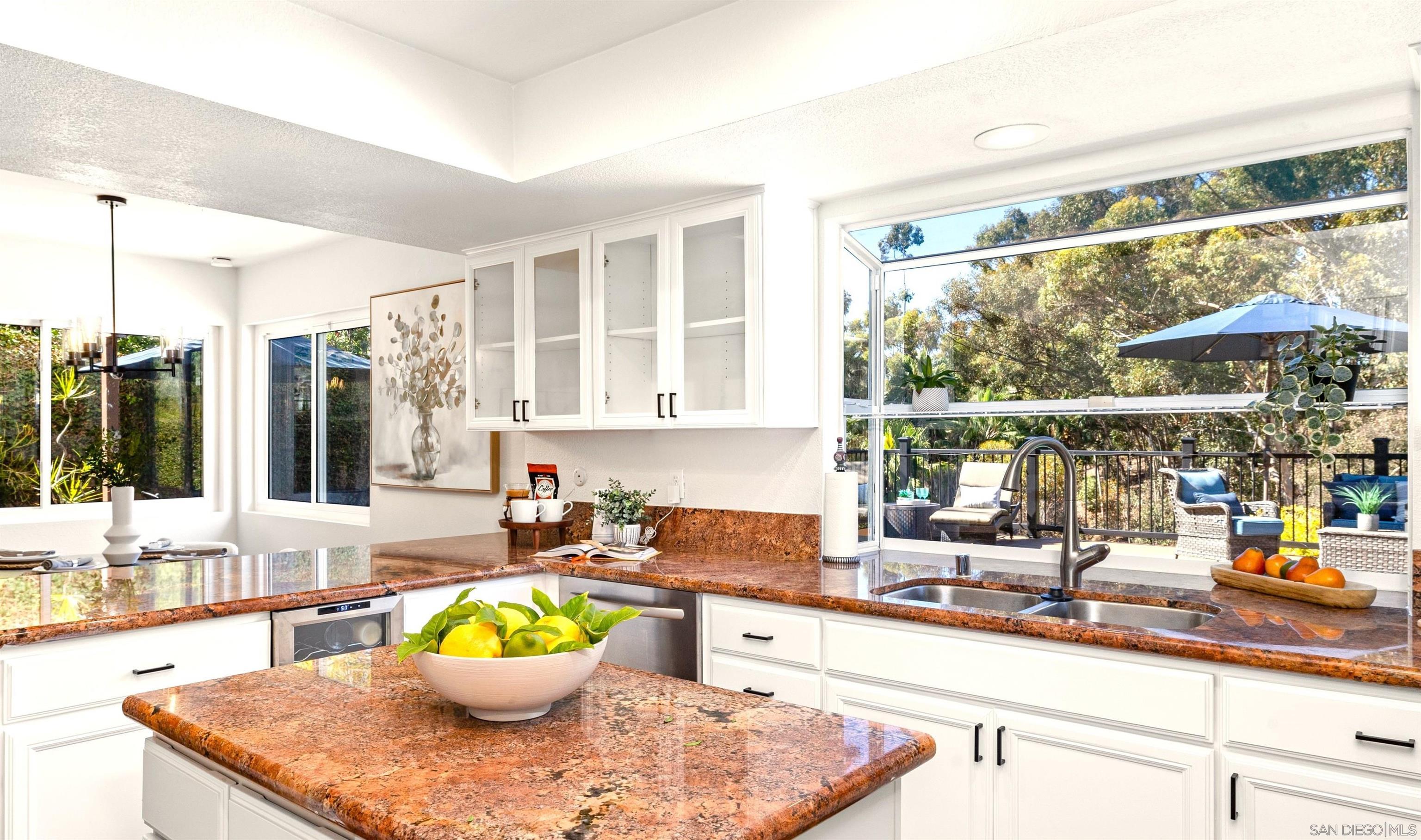 Detail Gallery Image 5 of 25 For 3426  Millikin Ave, San Diego,  CA 92122 - 4 Beds | 2/1 Baths