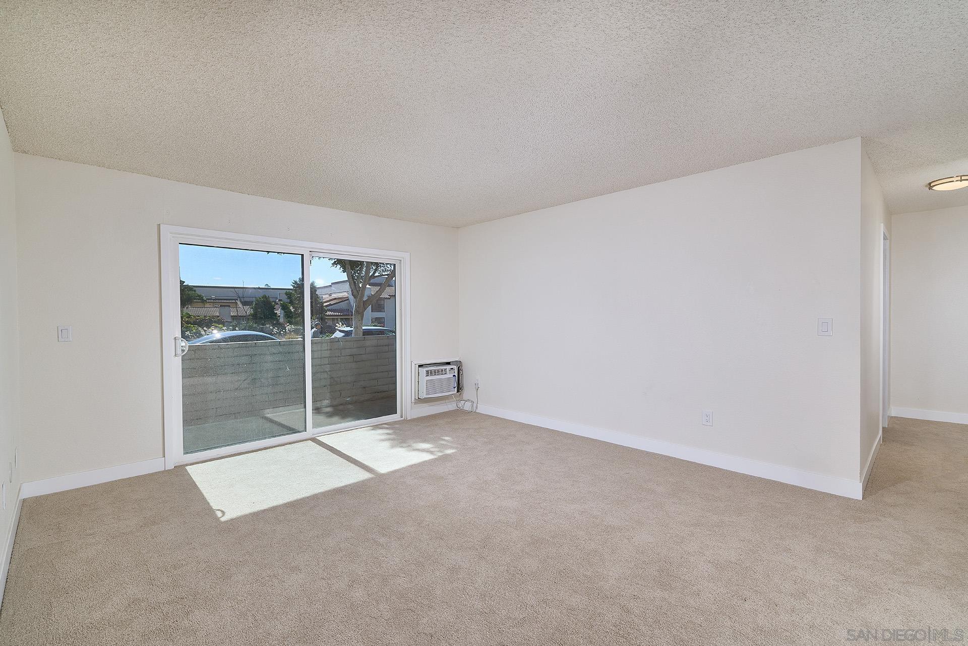 Detail Gallery Image 4 of 28 For 6780  Friars  #154,  San Diego,  CA 92108 - 2 Beds | 2 Baths