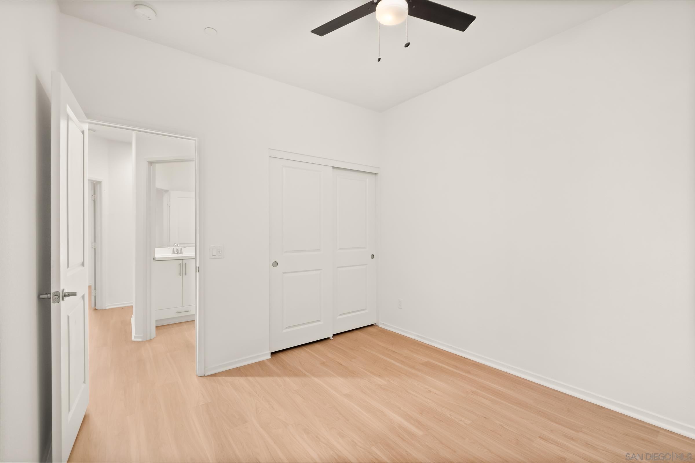 Detail Gallery Image 30 of 52 For 1118  via Lucero, Oceanside,  CA 92056 - 4 Beds | 3/1 Baths