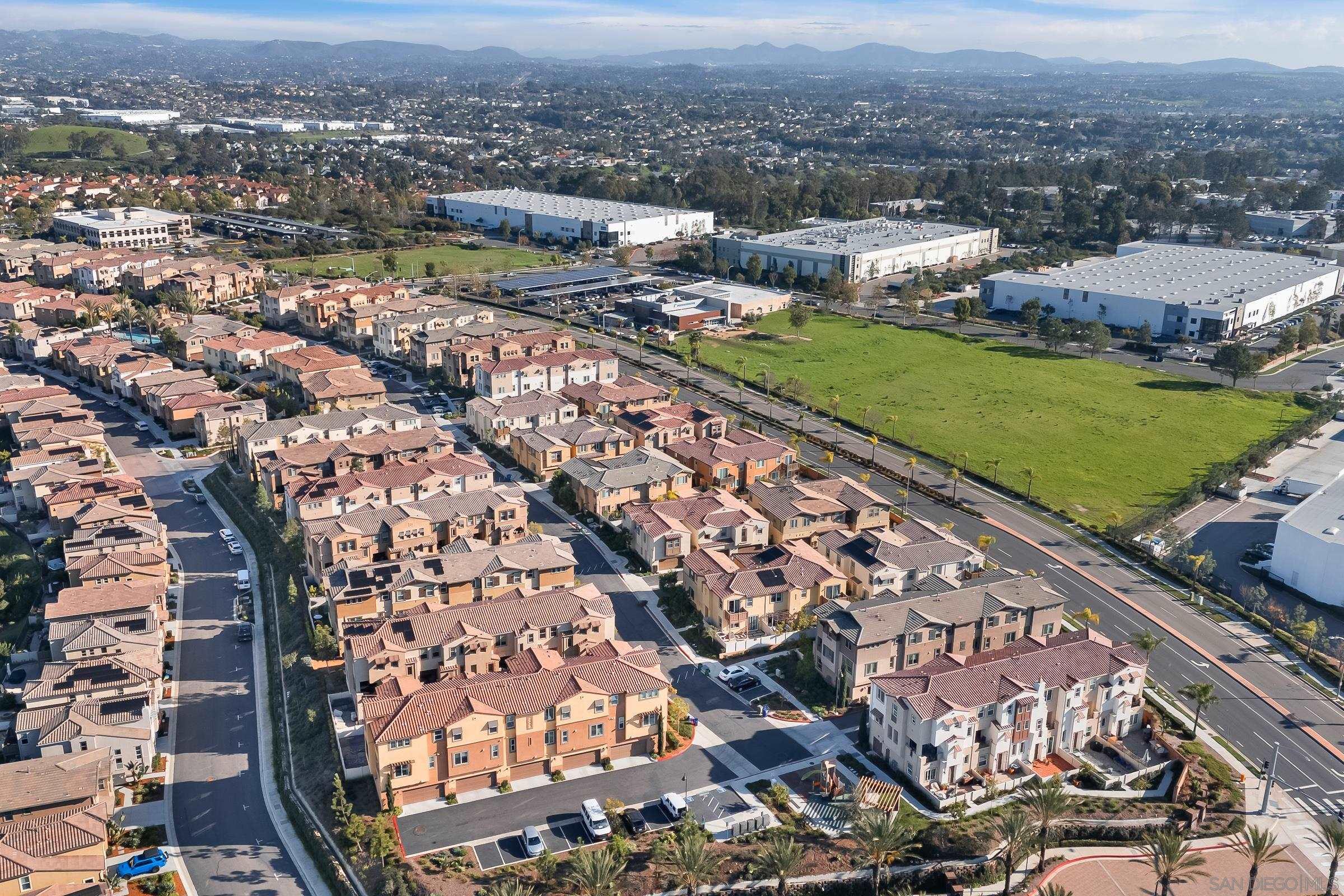 Detail Gallery Image 44 of 52 For 1118  via Lucero, Oceanside,  CA 92056 - 4 Beds | 3/1 Baths
