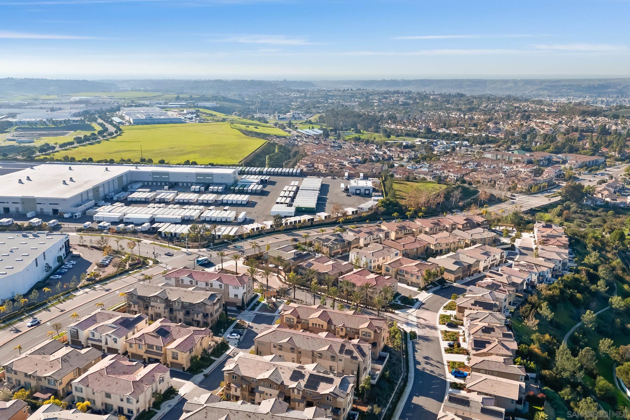 Detail Gallery Image 50 of 52 For 1118  via Lucero, Oceanside,  CA 92056 - 4 Beds | 3/1 Baths