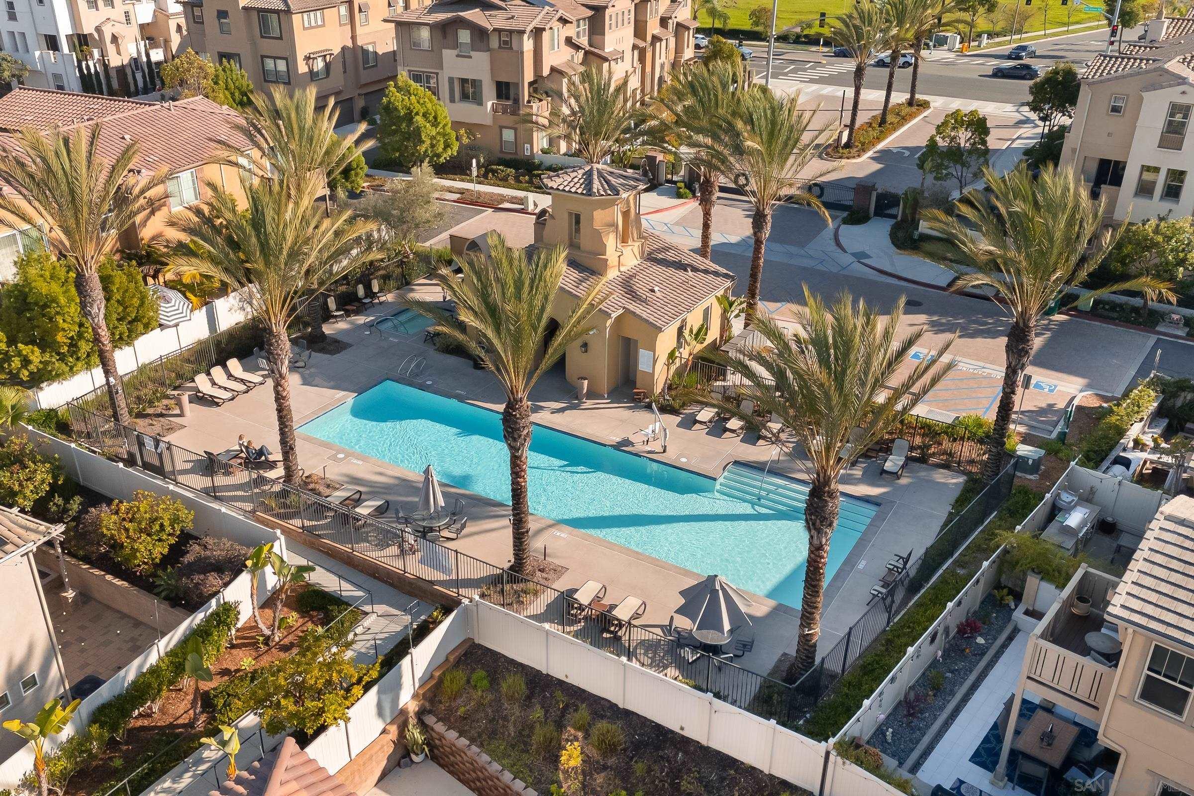 Detail Gallery Image 51 of 52 For 1118  via Lucero, Oceanside,  CA 92056 - 4 Beds | 3/1 Baths