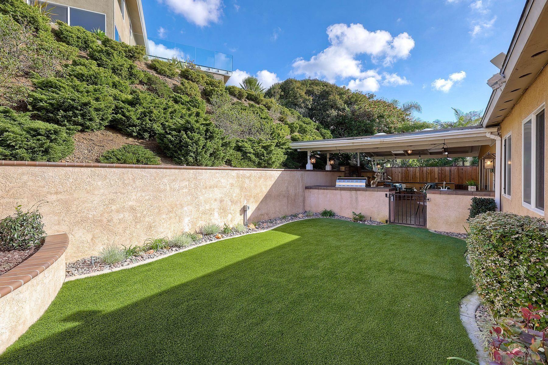 Detail Gallery Image 33 of 42 For 2935  Lloyd St, San Diego,  CA 92117 - 4 Beds | 3/1 Baths