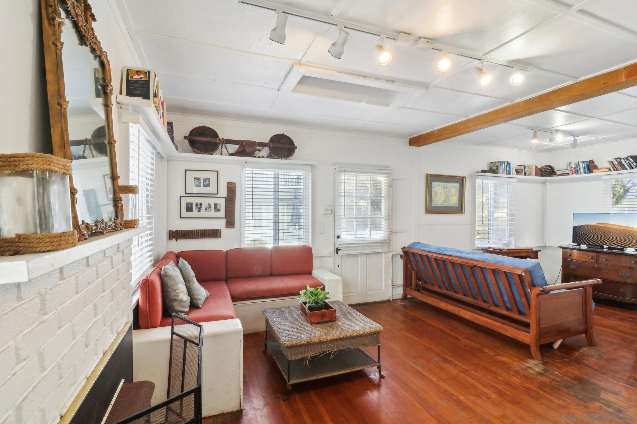 Detail Gallery Image 13 of 45 For 719  Jersey Ct, San Diego,  CA 92109 - 2 Beds | 1 Baths