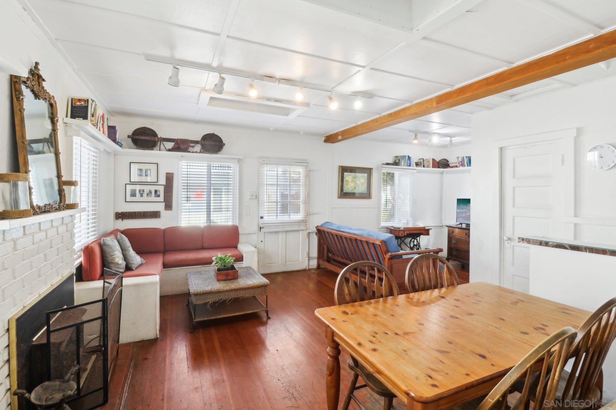 Detail Gallery Image 16 of 45 For 719  Jersey Ct, San Diego,  CA 92109 - 2 Beds | 1 Baths