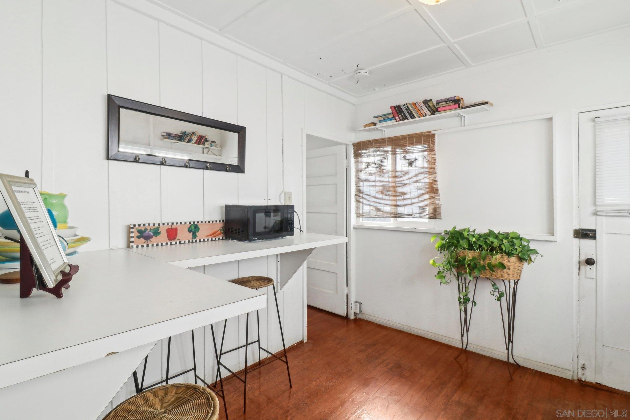 Detail Gallery Image 23 of 45 For 719  Jersey Ct, San Diego,  CA 92109 - 2 Beds | 1 Baths