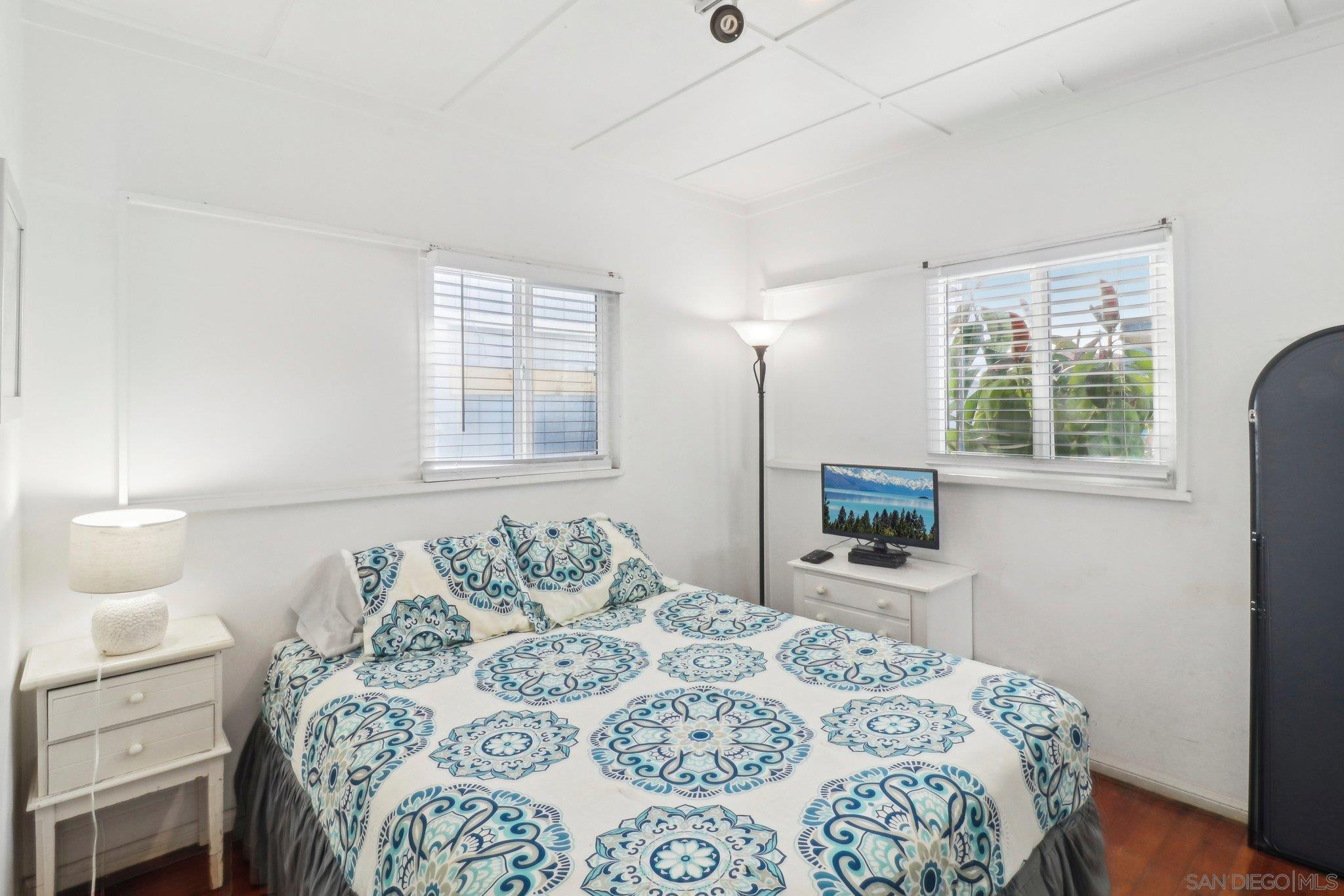 Detail Gallery Image 27 of 45 For 719  Jersey Ct, San Diego,  CA 92109 - 2 Beds | 1 Baths