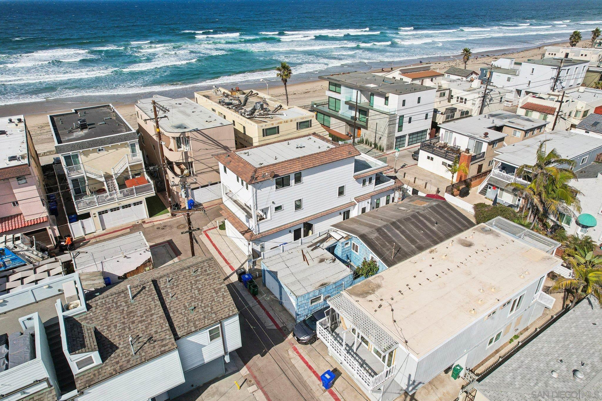 Detail Gallery Image 39 of 45 For 719  Jersey Ct, San Diego,  CA 92109 - 2 Beds | 1 Baths