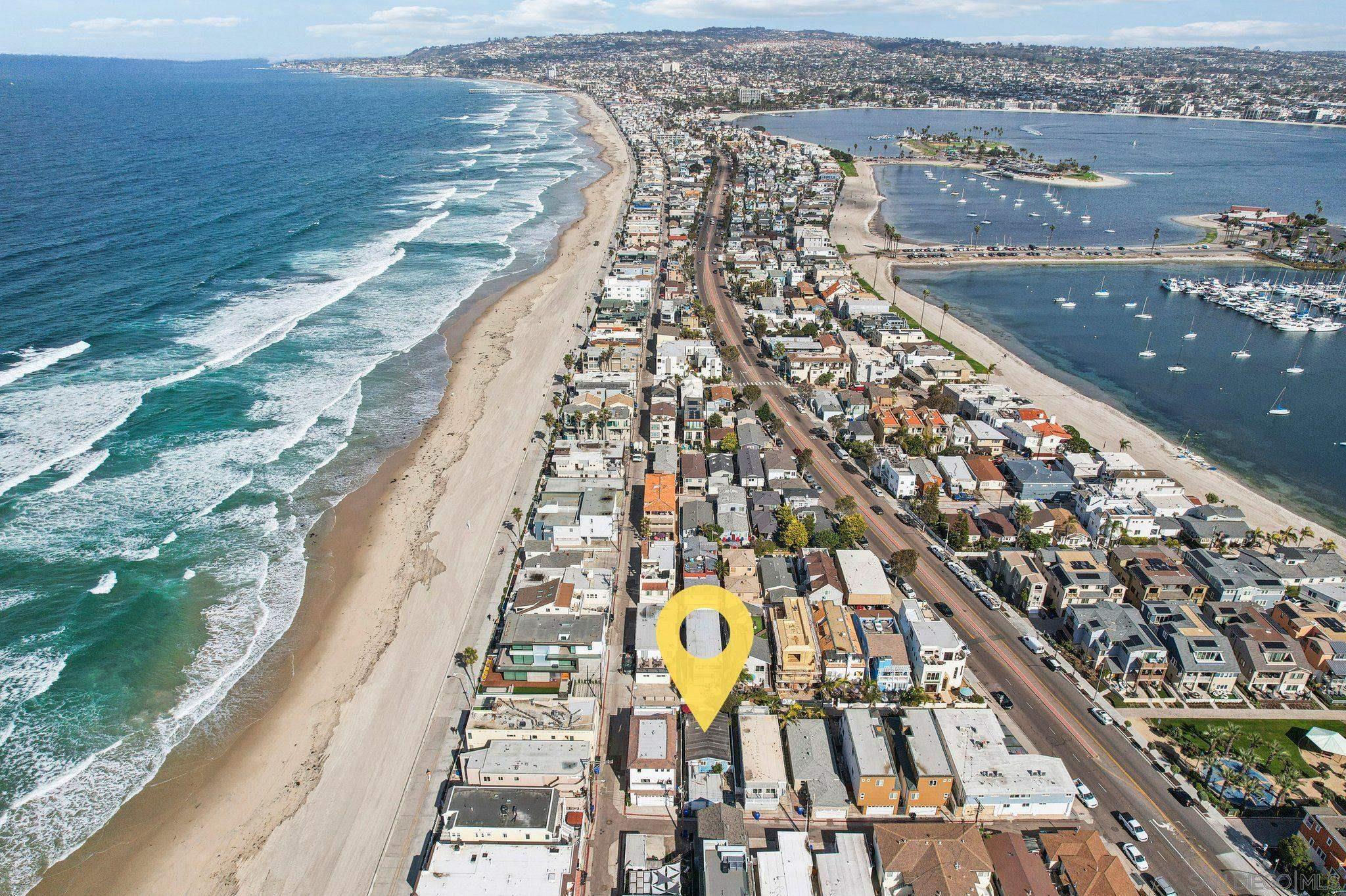 Detail Gallery Image 6 of 45 For 719  Jersey Ct, San Diego,  CA 92109 - 2 Beds | 1 Baths