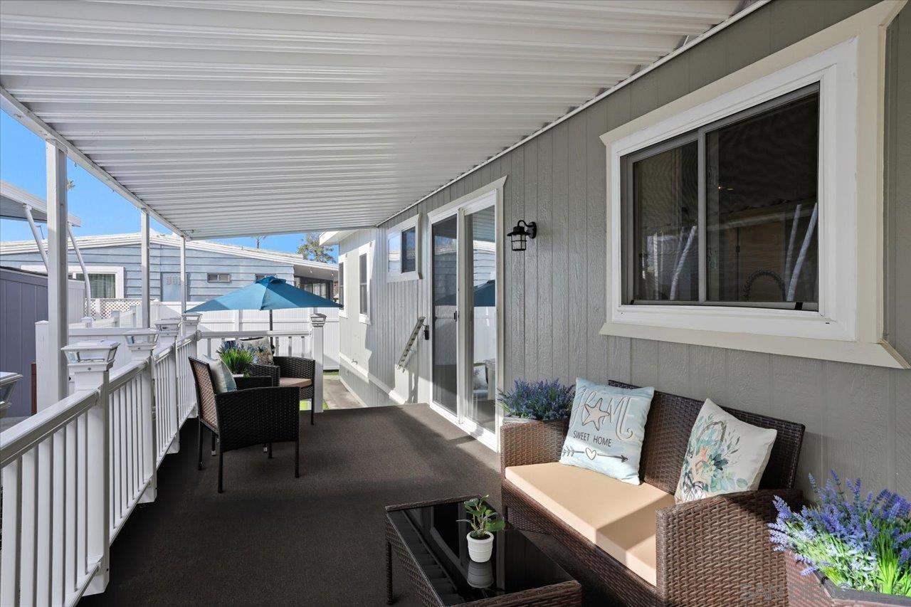 Detail Gallery Image 2 of 50 For 7023  San Bartolo  41, Carlsbad,  CA 92011 - 2 Beds | 2 Baths