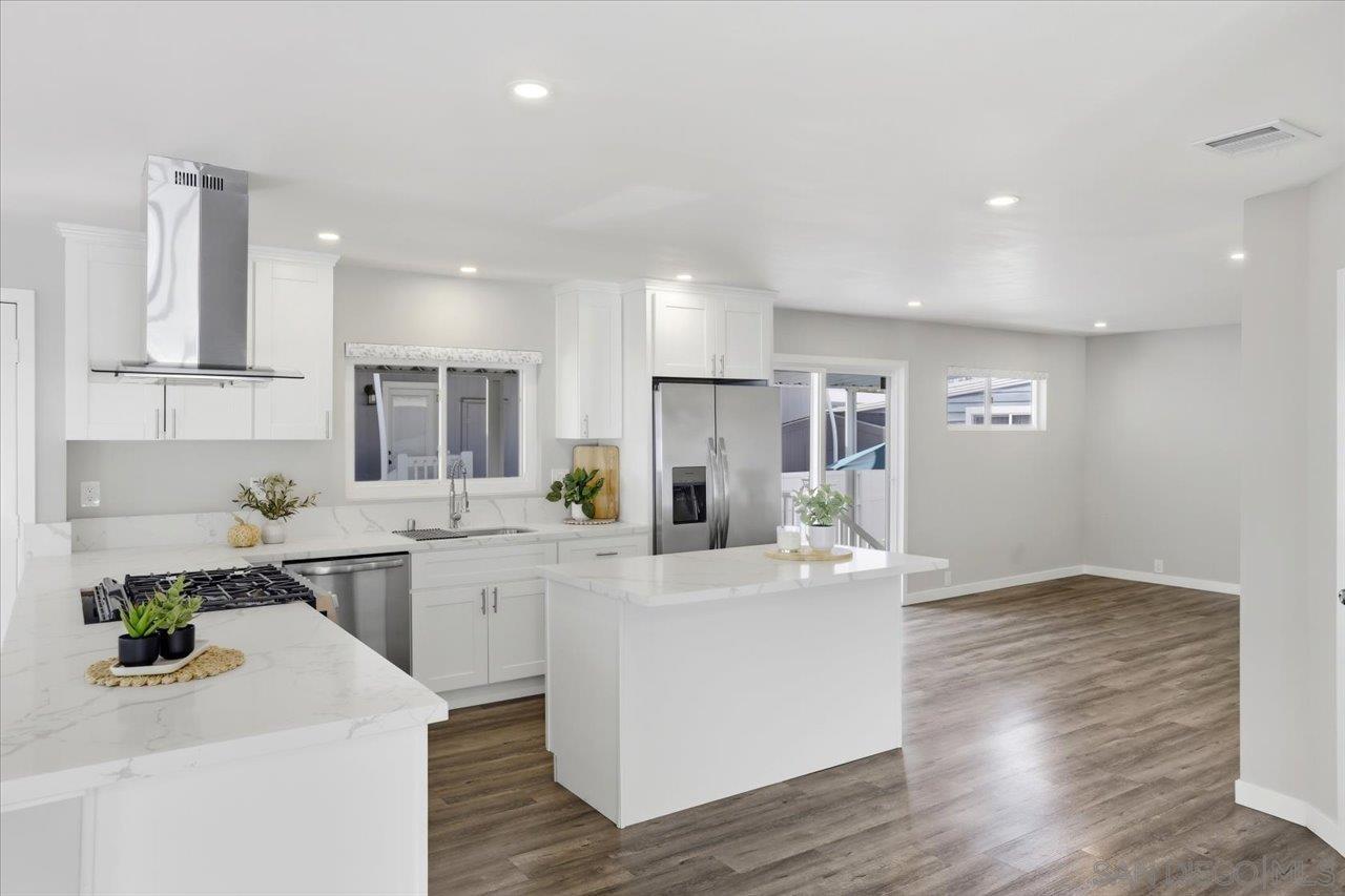 Detail Gallery Image 12 of 50 For 7023  San Bartolo  41, Carlsbad,  CA 92011 - 2 Beds | 2 Baths