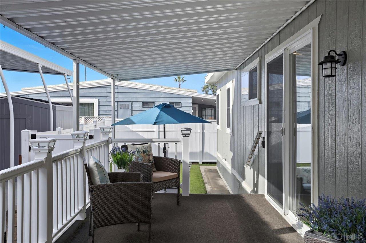 Detail Gallery Image 5 of 50 For 7023  San Bartolo  41, Carlsbad,  CA 92011 - 2 Beds | 2 Baths