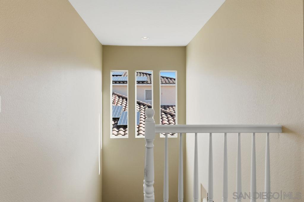 Detail Gallery Image 16 of 39 For 721  Hollowbrook Ct, San Marcos,  CA 92078 - 5 Beds | 3/1 Baths