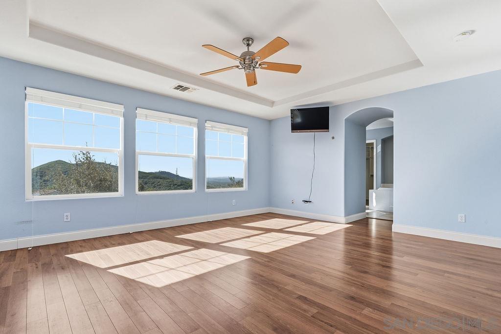 Detail Gallery Image 20 of 39 For 721  Hollowbrook Ct, San Marcos,  CA 92078 - 5 Beds | 3/1 Baths