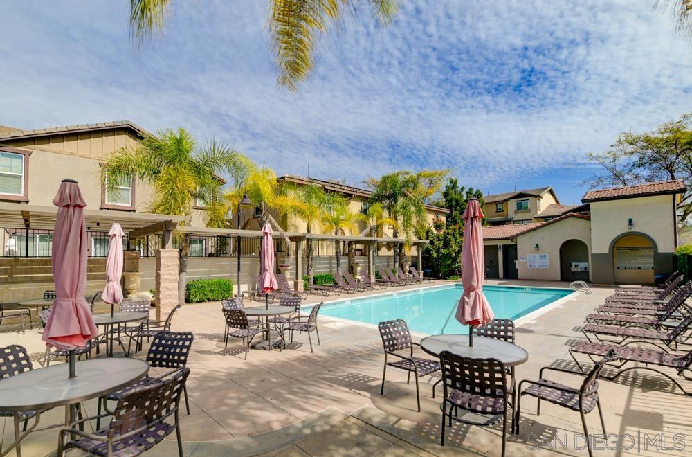 Detail Gallery Image 6 of 29 For 491  Prosperity Dr, San Marcos,  CA 92069 - 4 Beds | 2/1 Baths