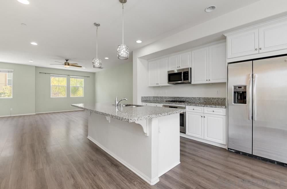 Detail Gallery Image 7 of 29 For 491  Prosperity Dr, San Marcos,  CA 92069 - 4 Beds | 2/1 Baths