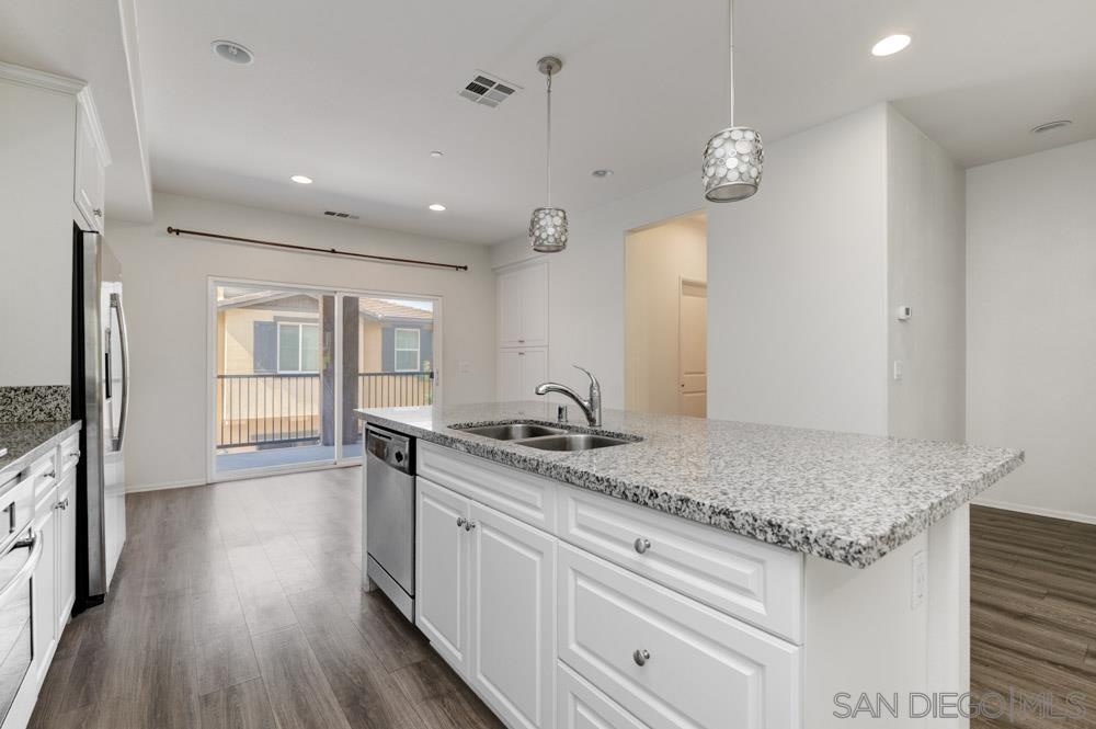 Detail Gallery Image 9 of 29 For 491  Prosperity Dr, San Marcos,  CA 92069 - 4 Beds | 2/1 Baths