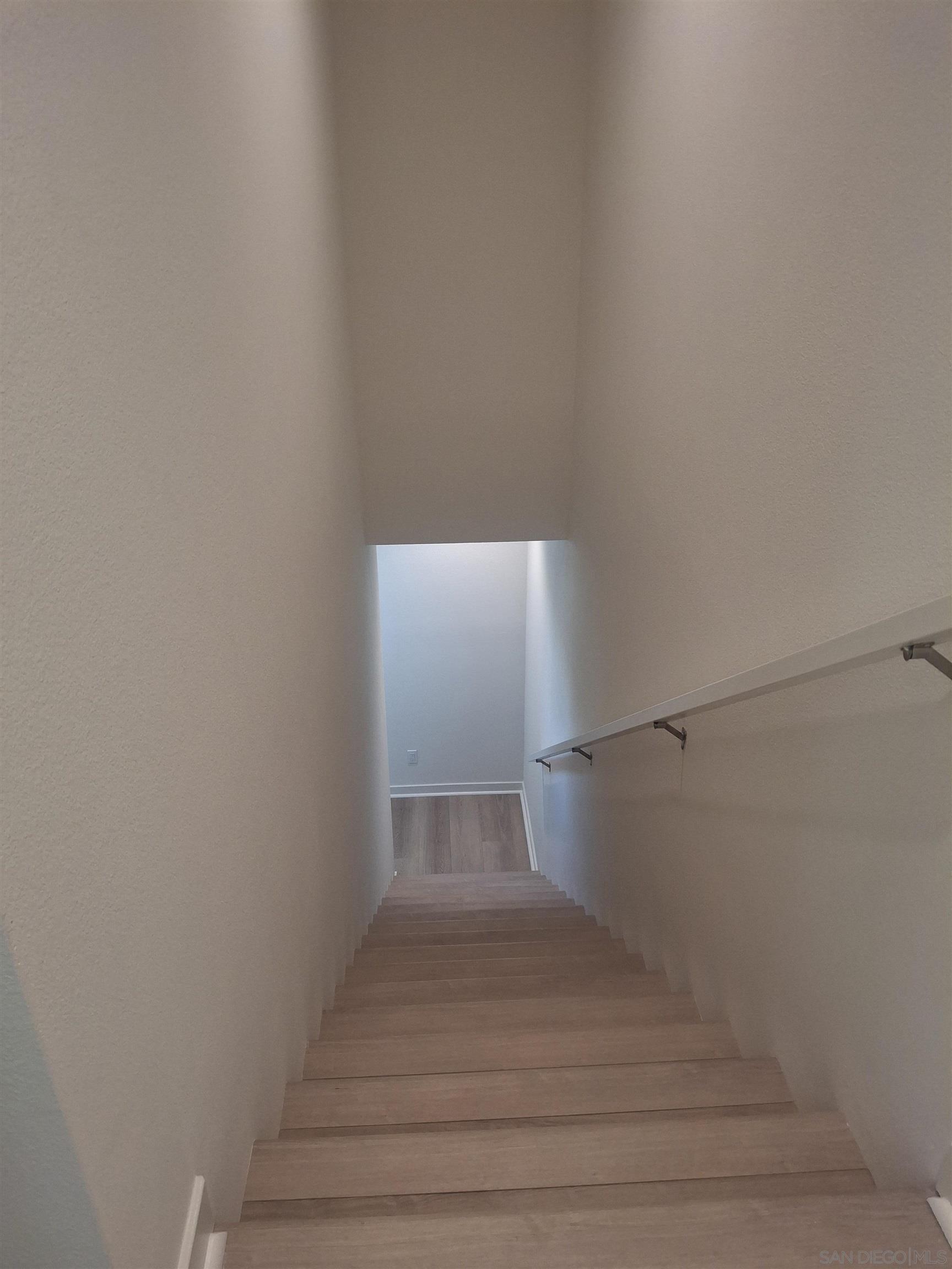 Detail Gallery Image 25 of 42 For 2518  Delphinium Ln, Carlsbad,  CA 92008 - 4 Beds | 2/2 Baths