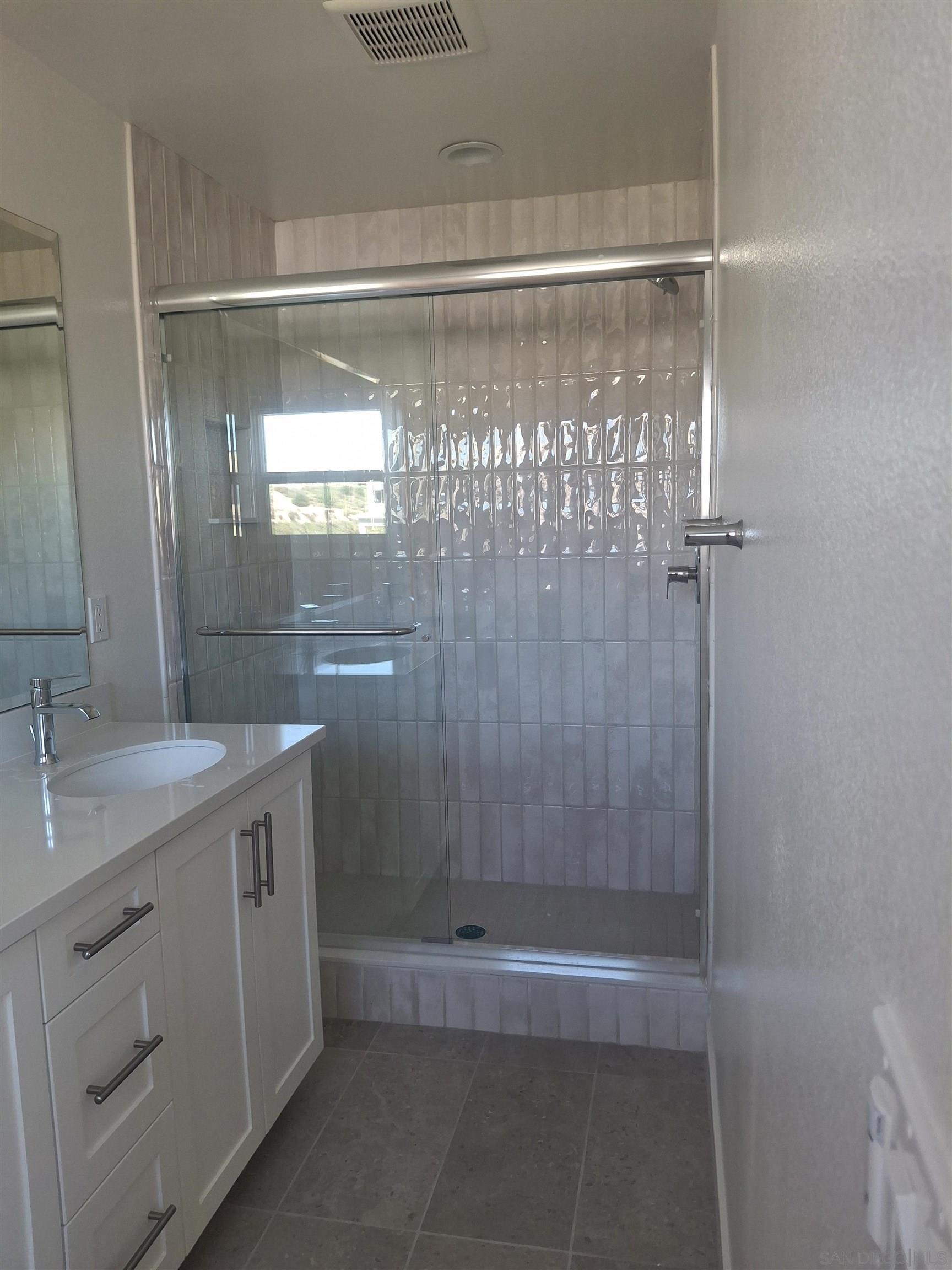 Detail Gallery Image 30 of 42 For 2518  Delphinium Ln, Carlsbad,  CA 92008 - 4 Beds | 2/2 Baths