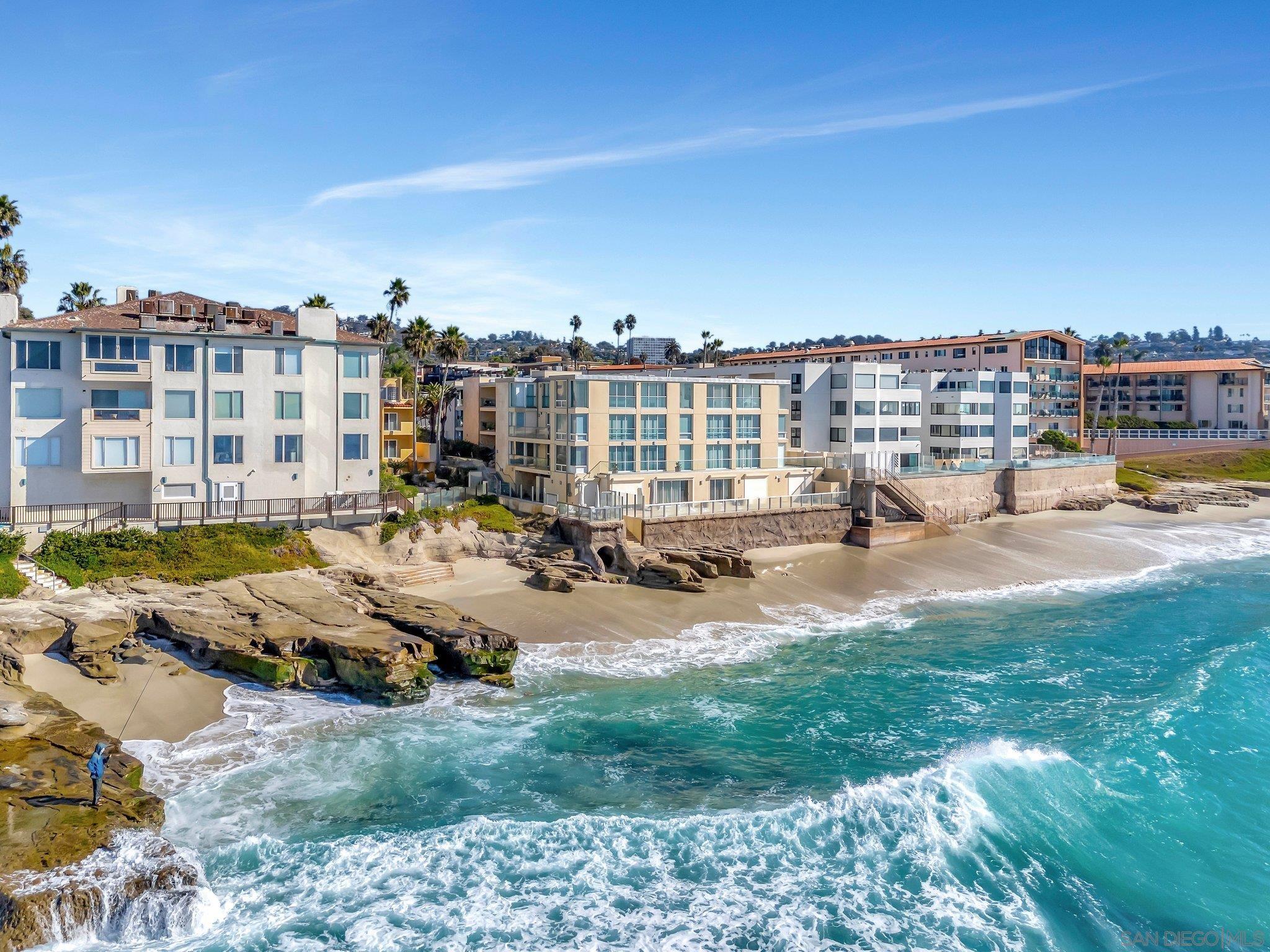 Detail Gallery Image 22 of 24 For 202  Coast Blvd  #8,  La Jolla,  CA 92037 - 3 Beds | 2/1 Baths