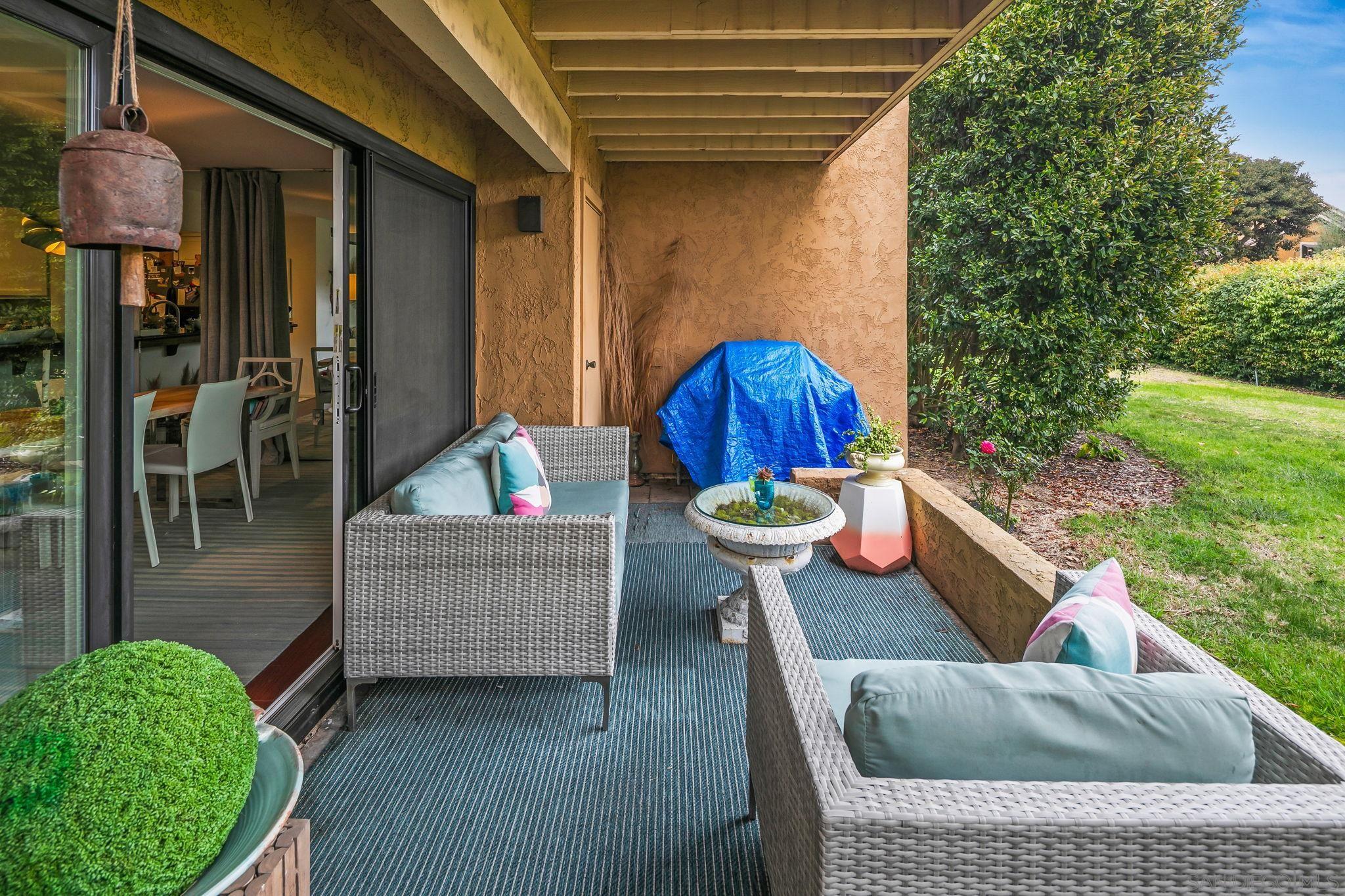 Detail Gallery Image 17 of 31 For , La Jolla,  CA 92037 - 3 Beds | 2/1 Baths
