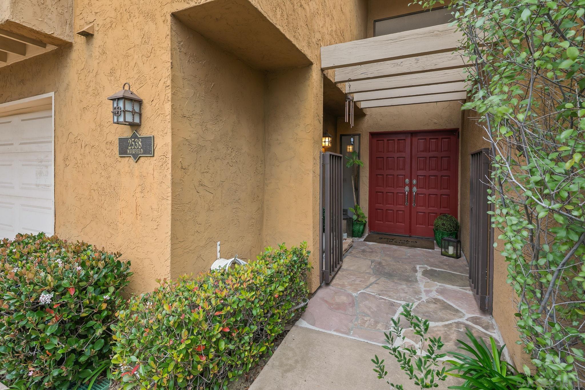 Detail Gallery Image 4 of 31 For , La Jolla,  CA 92037 - 3 Beds | 2/1 Baths