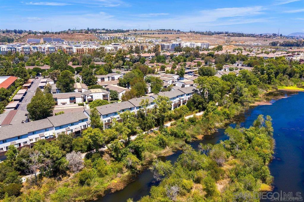 Detail Gallery Image 17 of 21 For 1353  Caminito Gabaldon  #E,  San Diego,  CA 92108 - 2 Beds | 1 Baths