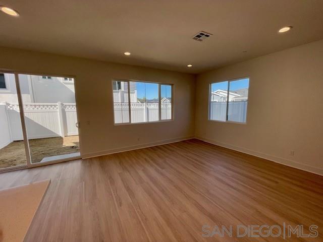 Detail Gallery Image 5 of 23 For 7838  Cypress Drive, Santee,  CA 92071 - 3 Beds | 2/1 Baths