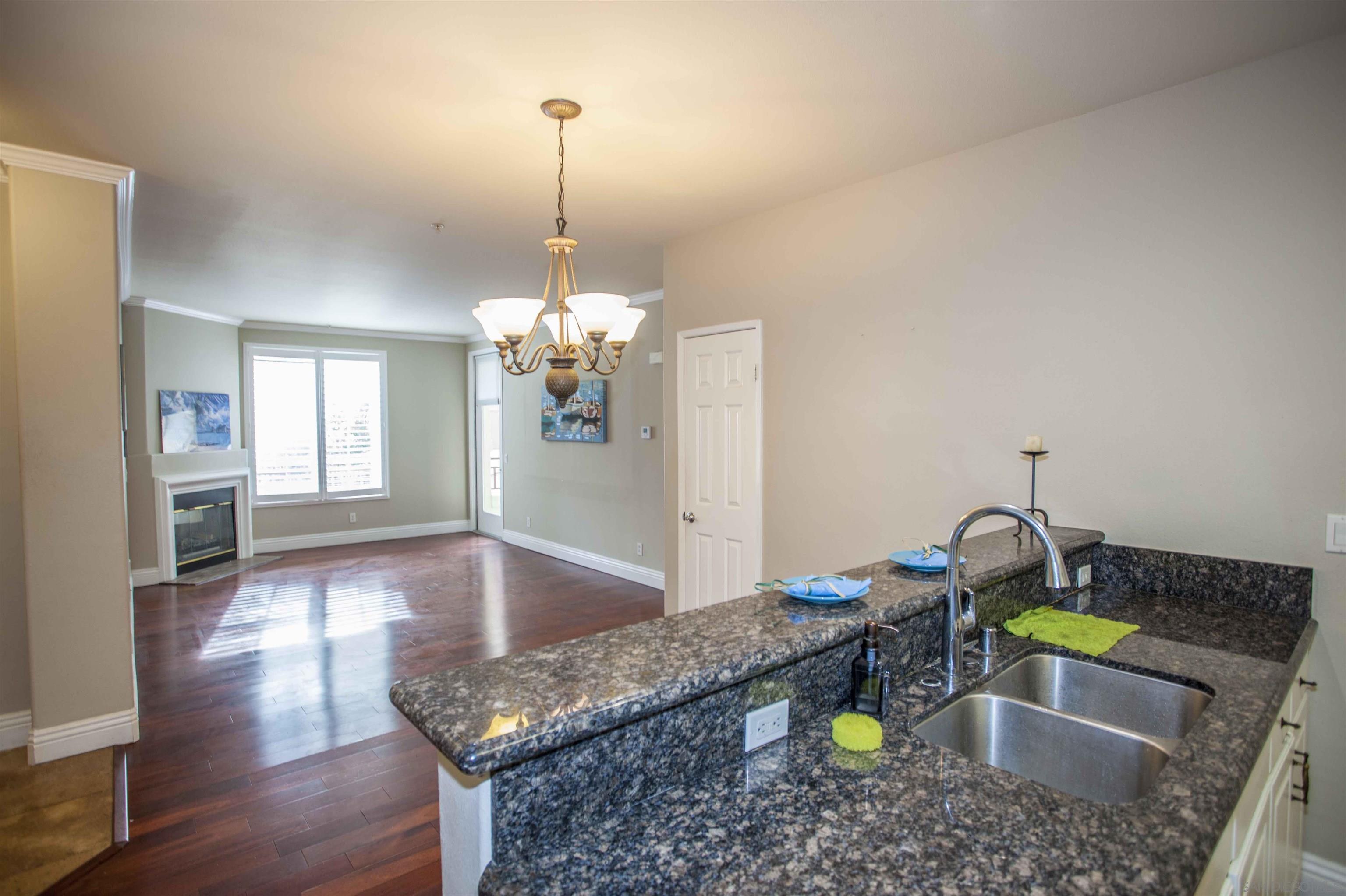 Front Image Thumbnail for SD260004784