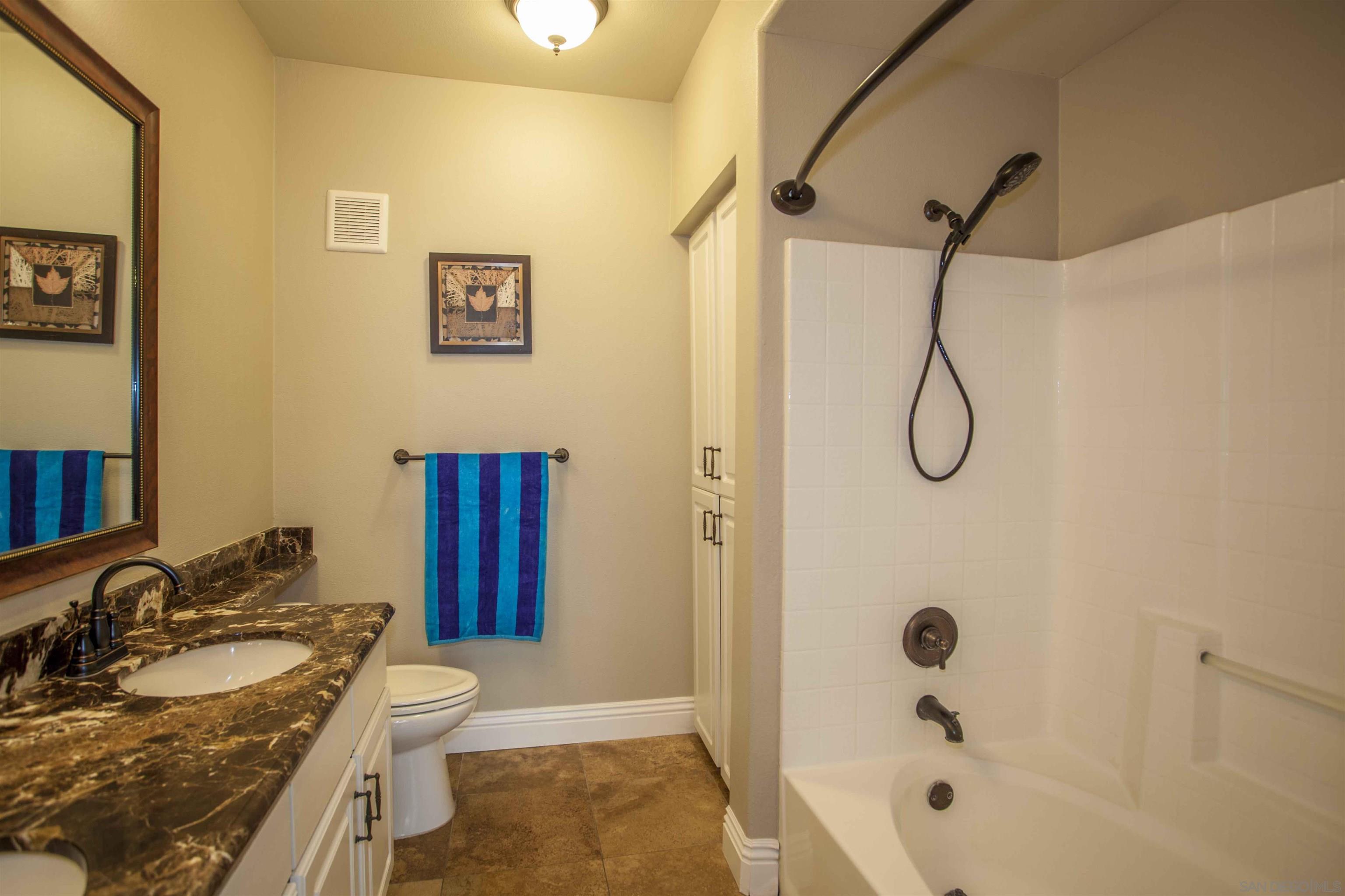 Detail Gallery Image 15 of 32 For 12362  Carmel Country Rd  #G208,  San Diego,  CA 92130 - 3 Beds | 2 Baths