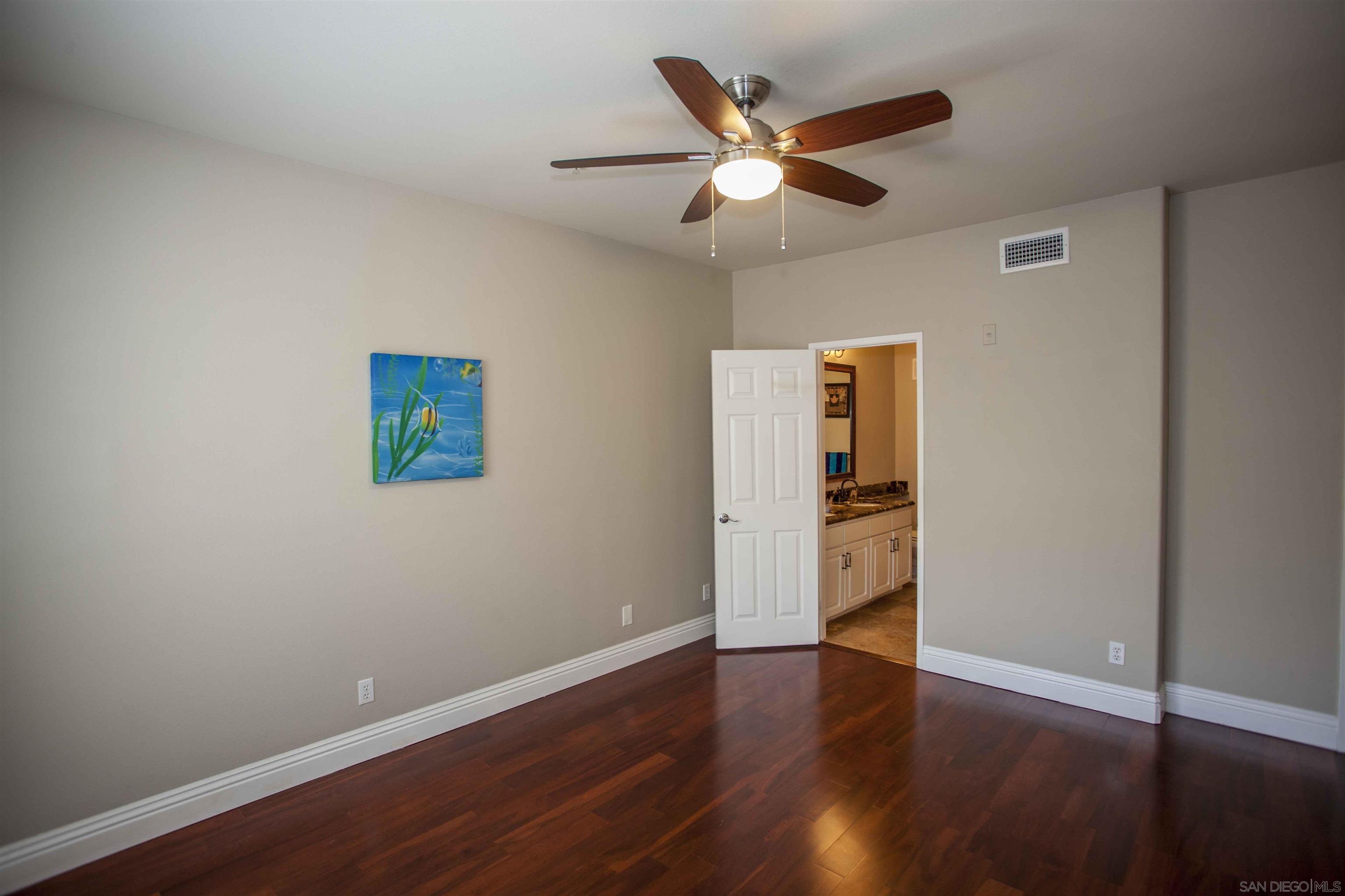 Detail Gallery Image 18 of 32 For 12362  Carmel Country Rd  #G208,  San Diego,  CA 92130 - 3 Beds | 2 Baths