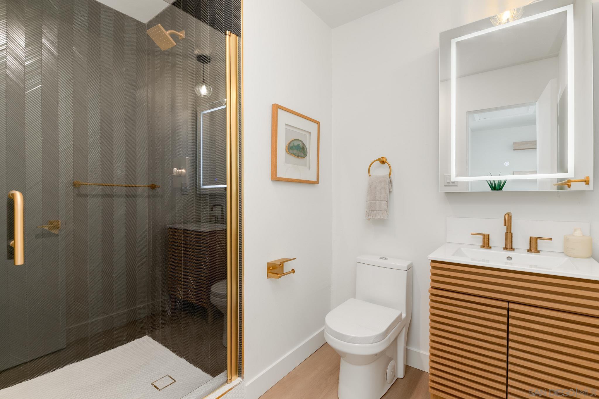 Detail Gallery Image 17 of 31 For 6852  Jackson Dr, San Diego,  CA 92119 - 4 Beds | 3 Baths