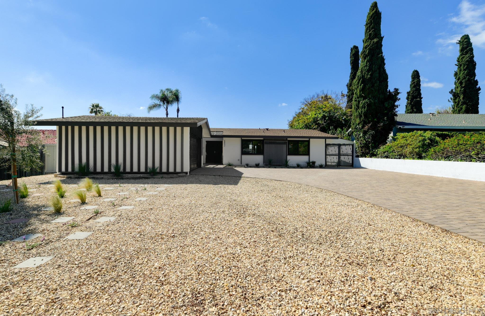 Detail Gallery Image 29 of 31 For 6852  Jackson Dr, San Diego,  CA 92119 - 4 Beds | 3 Baths