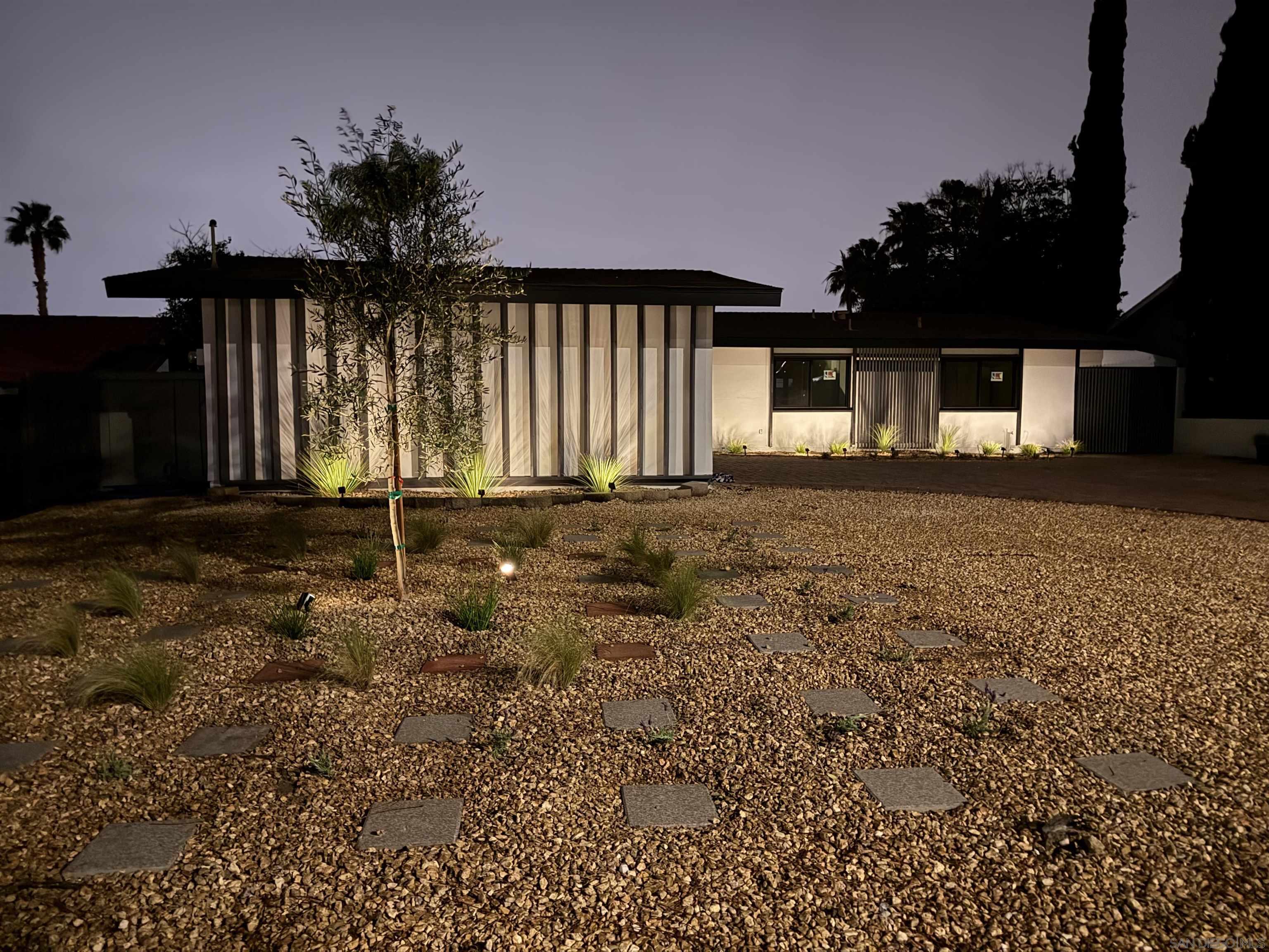 Detail Gallery Image 30 of 31 For 6852  Jackson Dr, San Diego,  CA 92119 - 4 Beds | 3 Baths