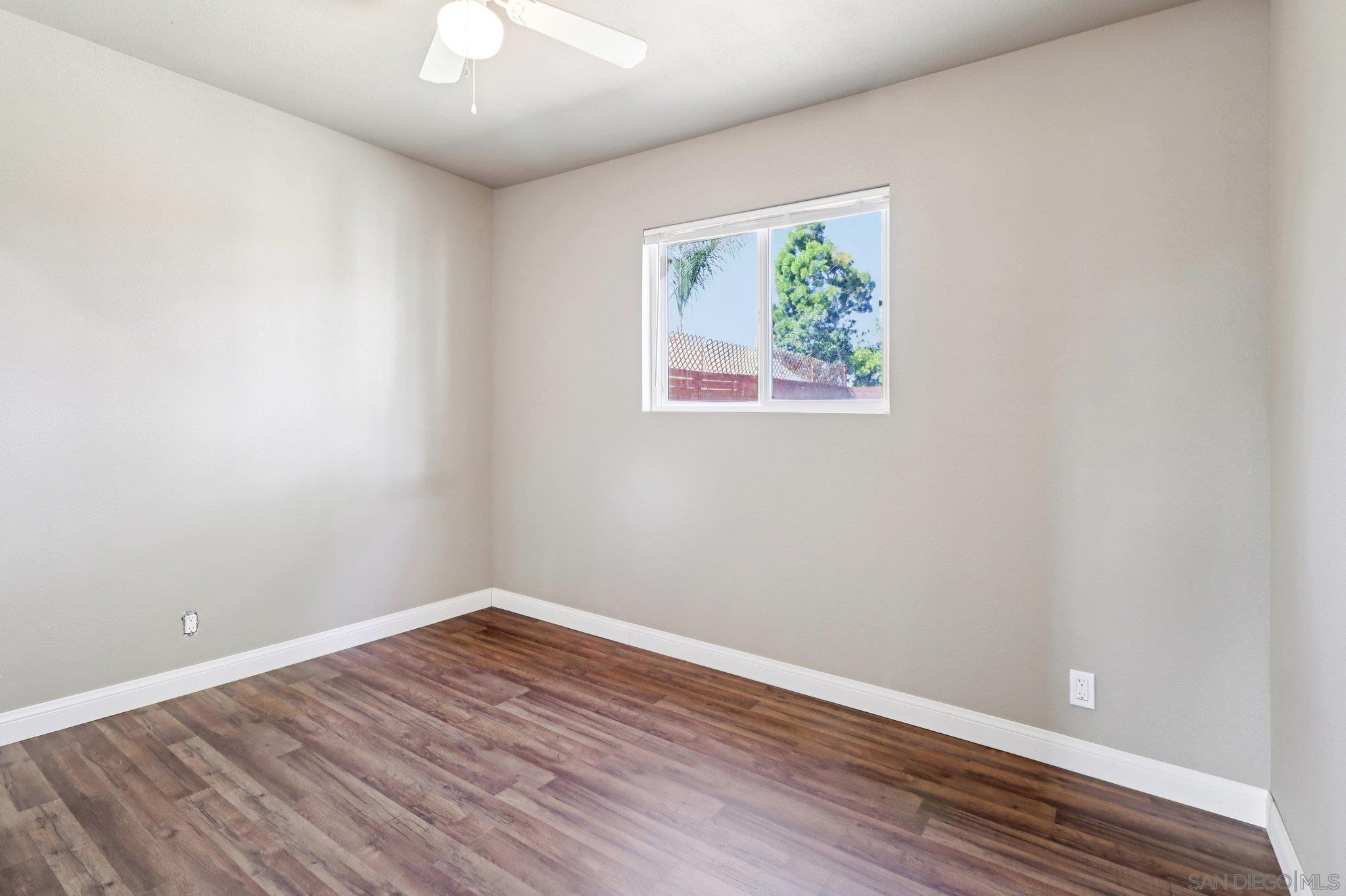 Detail Gallery Image 17 of 22 For , San Diego,  CA 92117 - 3 Beds | 2 Baths