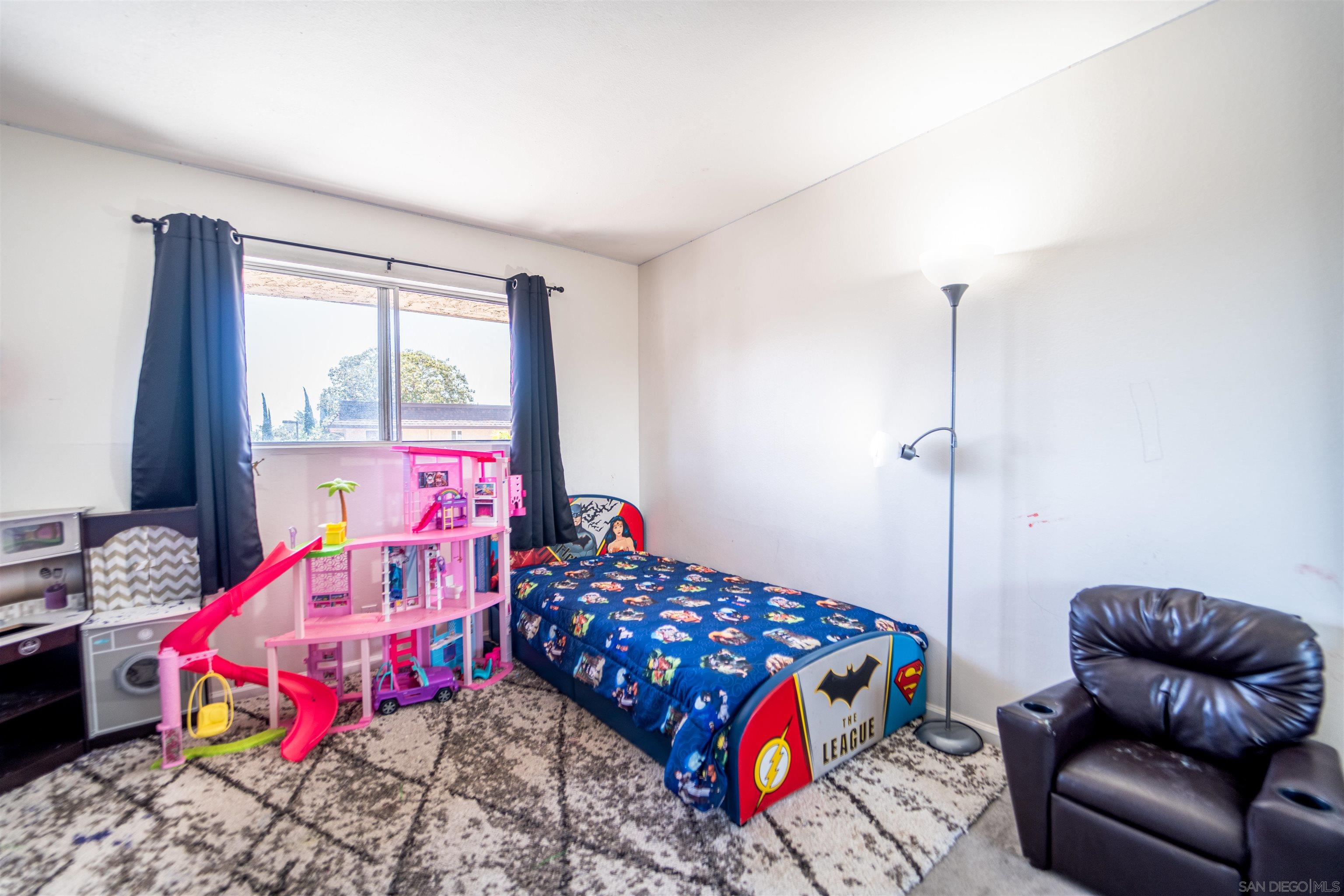 Detail Gallery Image 9 of 12 For 2121 E Grand Ave  28g,  Escondido,  CA 92027 - 2 Beds | 1/1 Baths