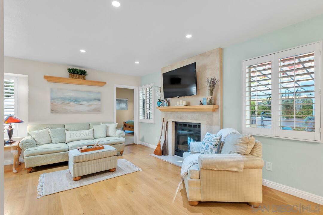 Detail Gallery Image 14 of 65 For 11992  Avenida Marcella, El Cajon,  CA 92019 - 4 Beds | 3/1 Baths