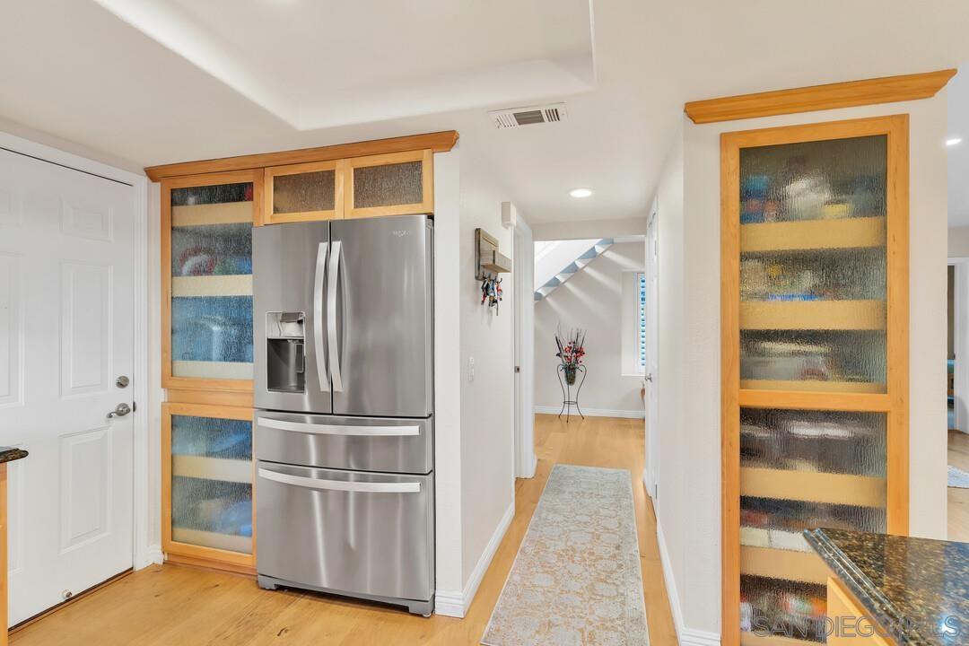 Detail Gallery Image 21 of 65 For 11992  Avenida Marcella, El Cajon,  CA 92019 - 4 Beds | 3/1 Baths