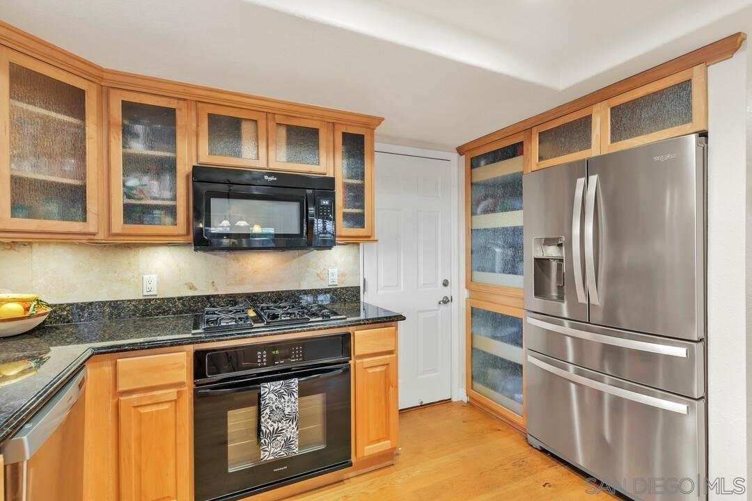 Detail Gallery Image 22 of 65 For 11992  Avenida Marcella, El Cajon,  CA 92019 - 4 Beds | 3/1 Baths