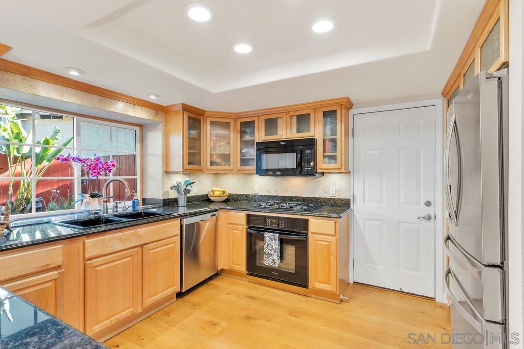 Detail Gallery Image 23 of 65 For 11992  Avenida Marcella, El Cajon,  CA 92019 - 4 Beds | 3/1 Baths