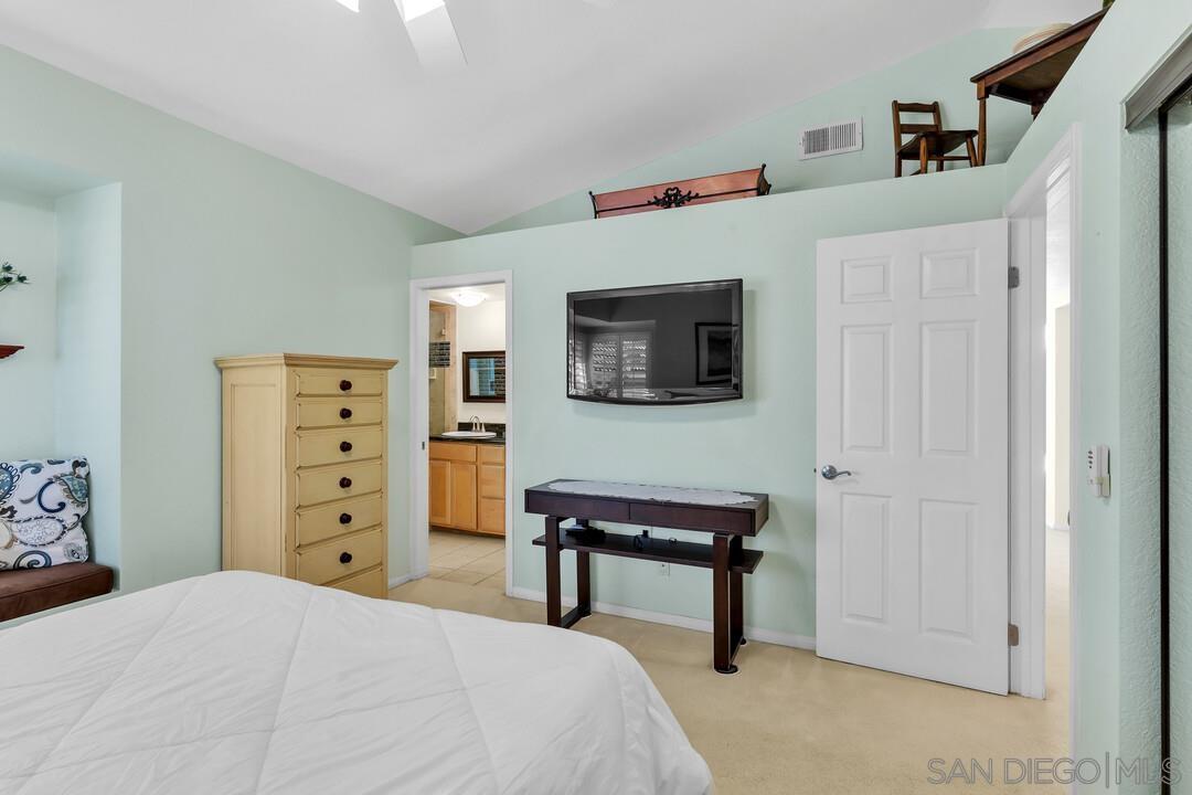 Detail Gallery Image 38 of 65 For 11992  Avenida Marcella, El Cajon,  CA 92019 - 4 Beds | 3/1 Baths