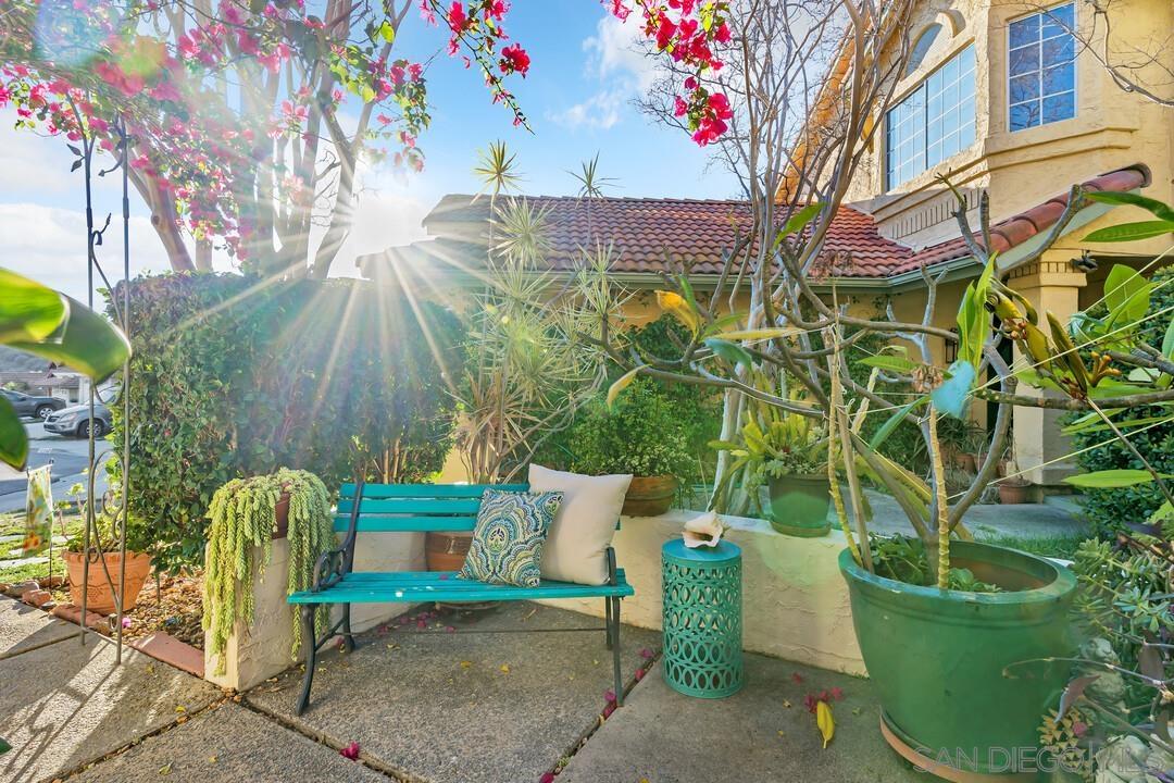 Detail Gallery Image 7 of 65 For 11992  Avenida Marcella, El Cajon,  CA 92019 - 4 Beds | 3/1 Baths