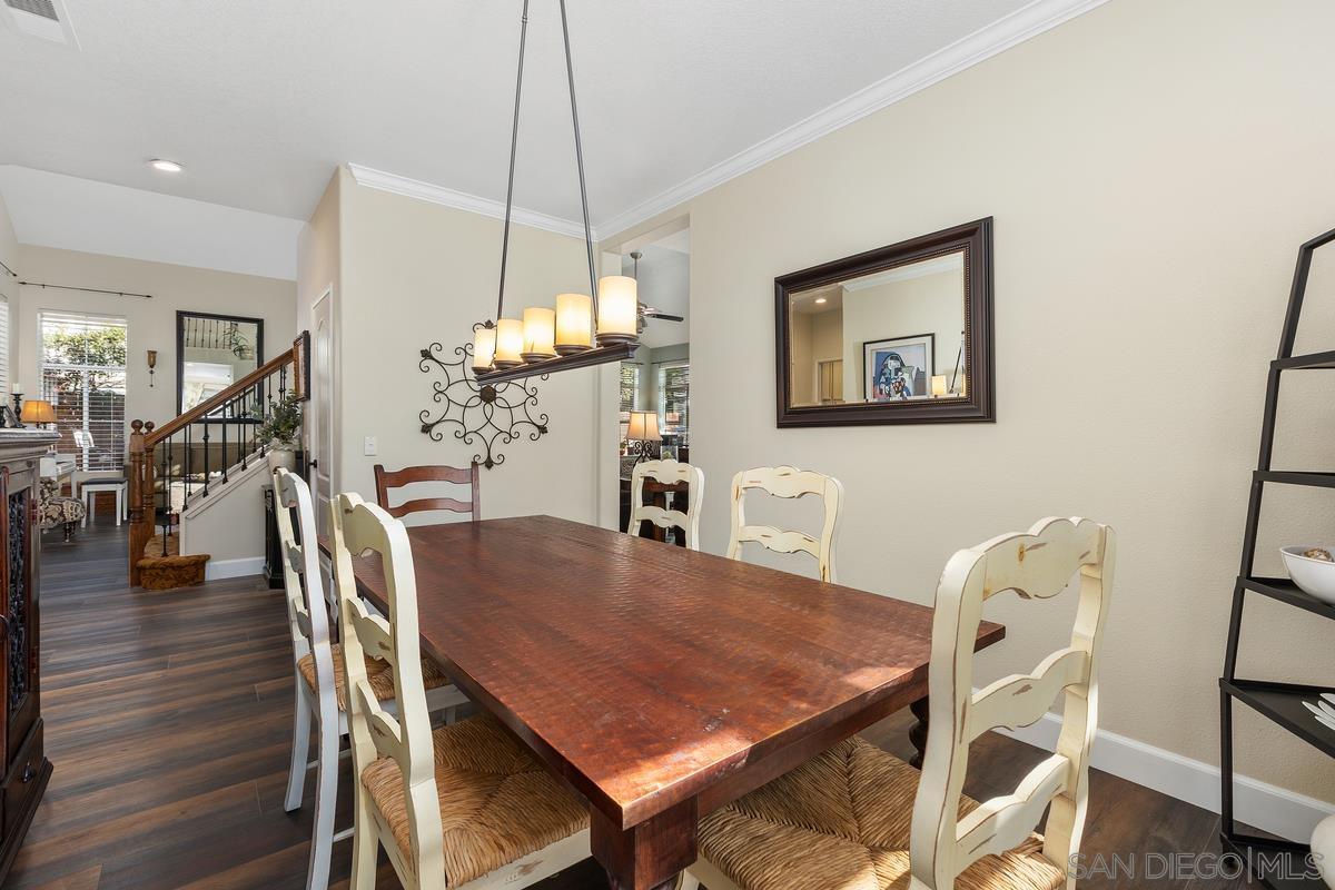 Detail Gallery Image 19 of 38 For 997  Masters Dr, Oceanside,  CA 92057 - 4 Beds | 3 Baths